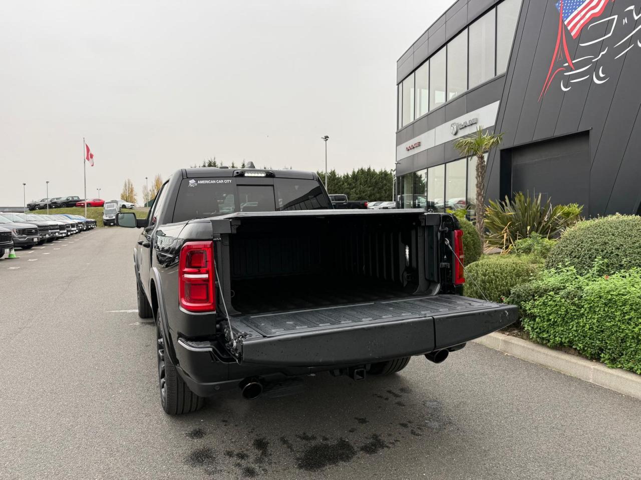 DODGE RAM 1500 CREW LIMITED NIGHT EDITION RAMBOX HAYON MULTI