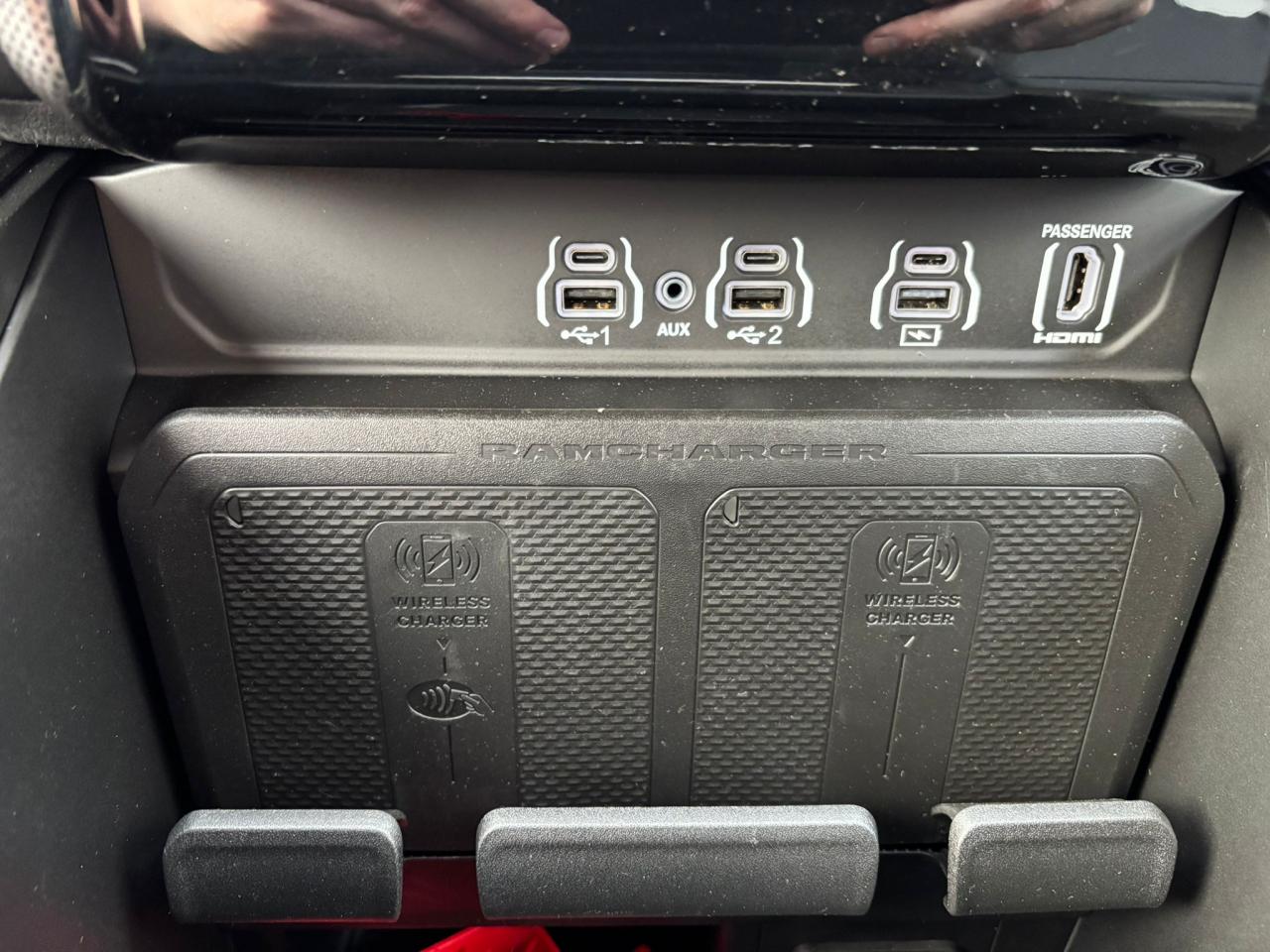 DODGE RAM 1500 CREW LIMITED NIGHT EDITION RAMBOX HAYON MULTI