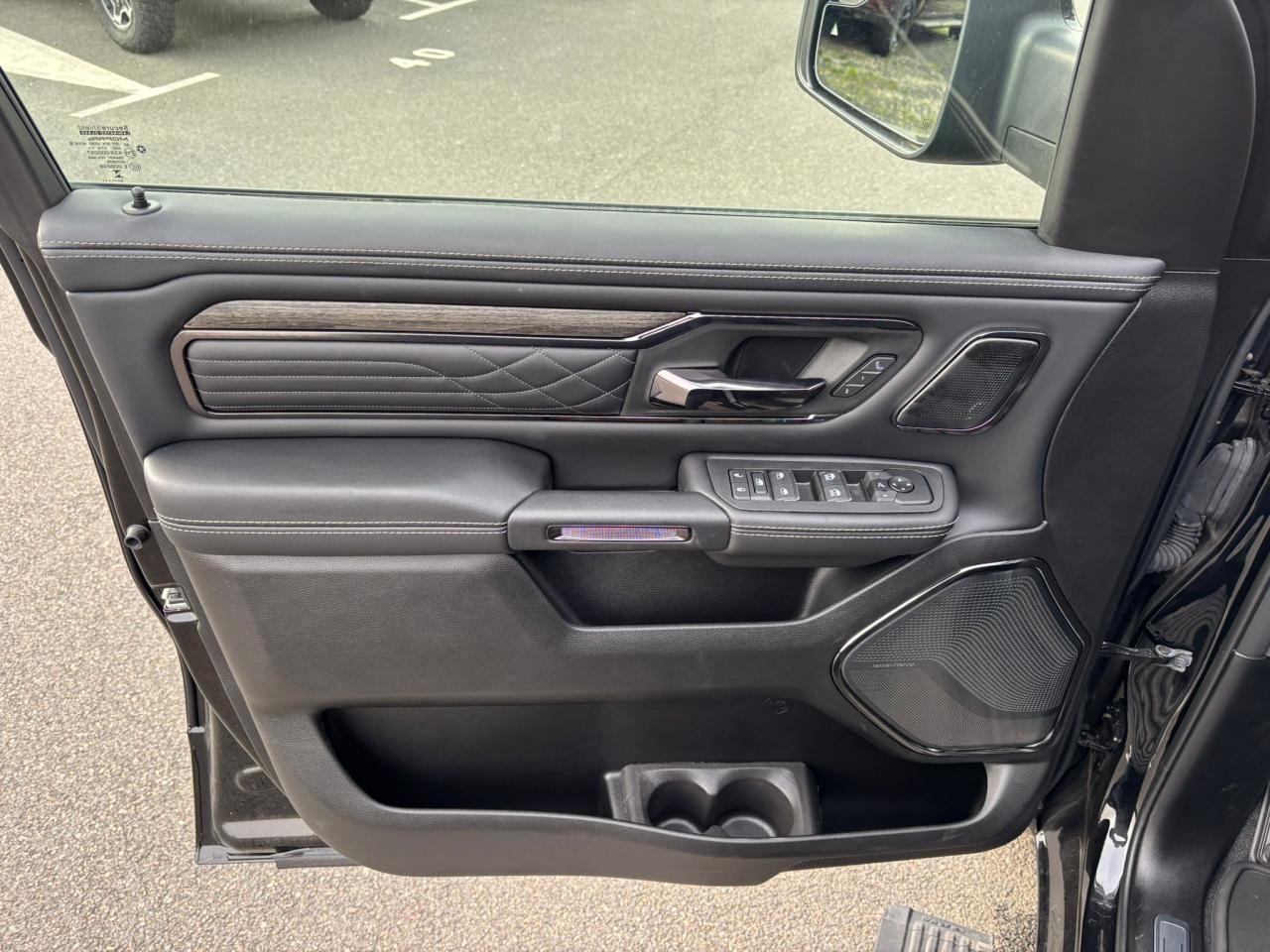 DODGE RAM 1500 CREW LIMITED NIGHT EDITION RAMBOX HAYON MULTI