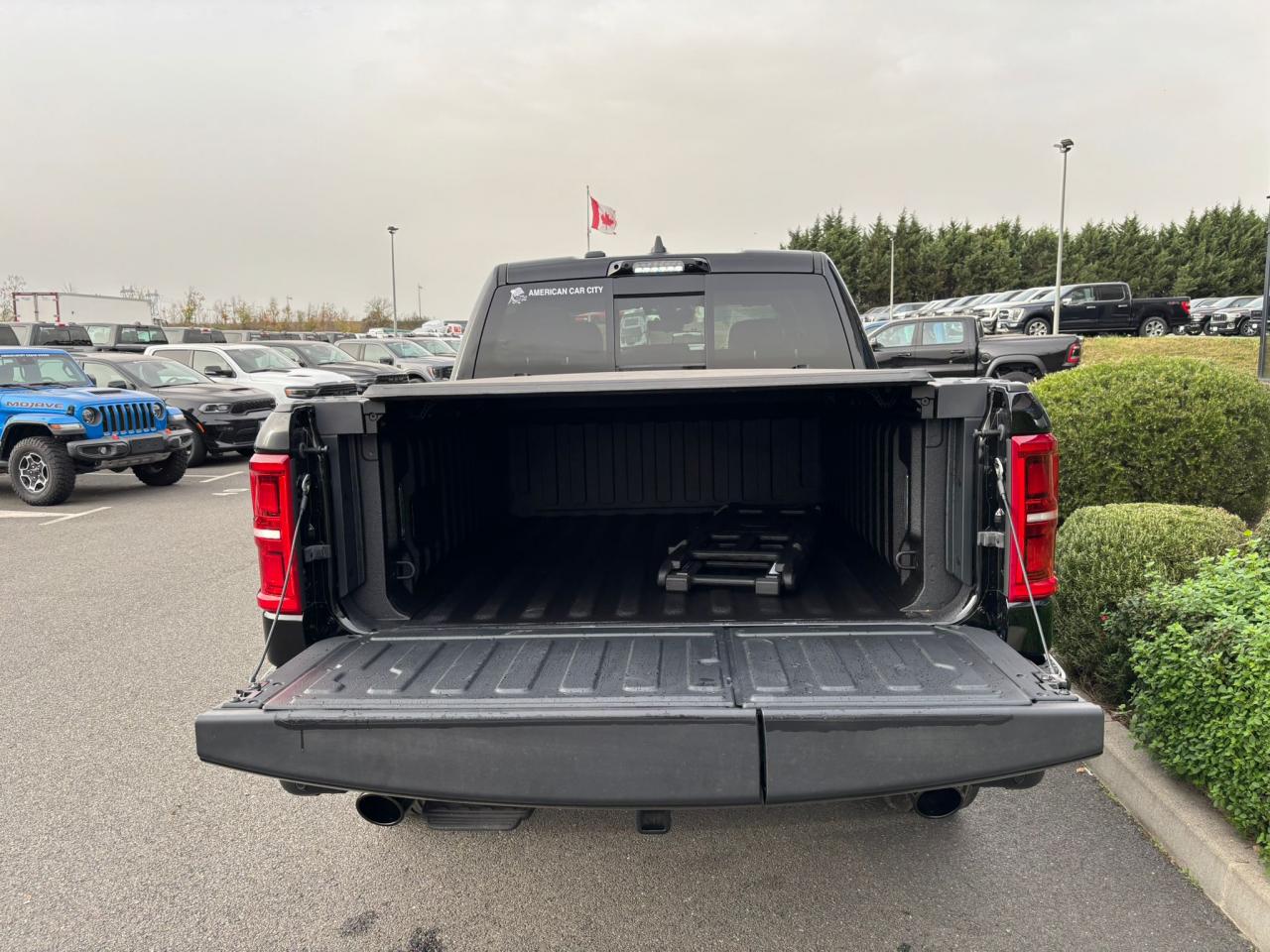 DODGE RAM 1500 CREW LIMITED NIGHT EDITION RAMBOX HAYON MULTI