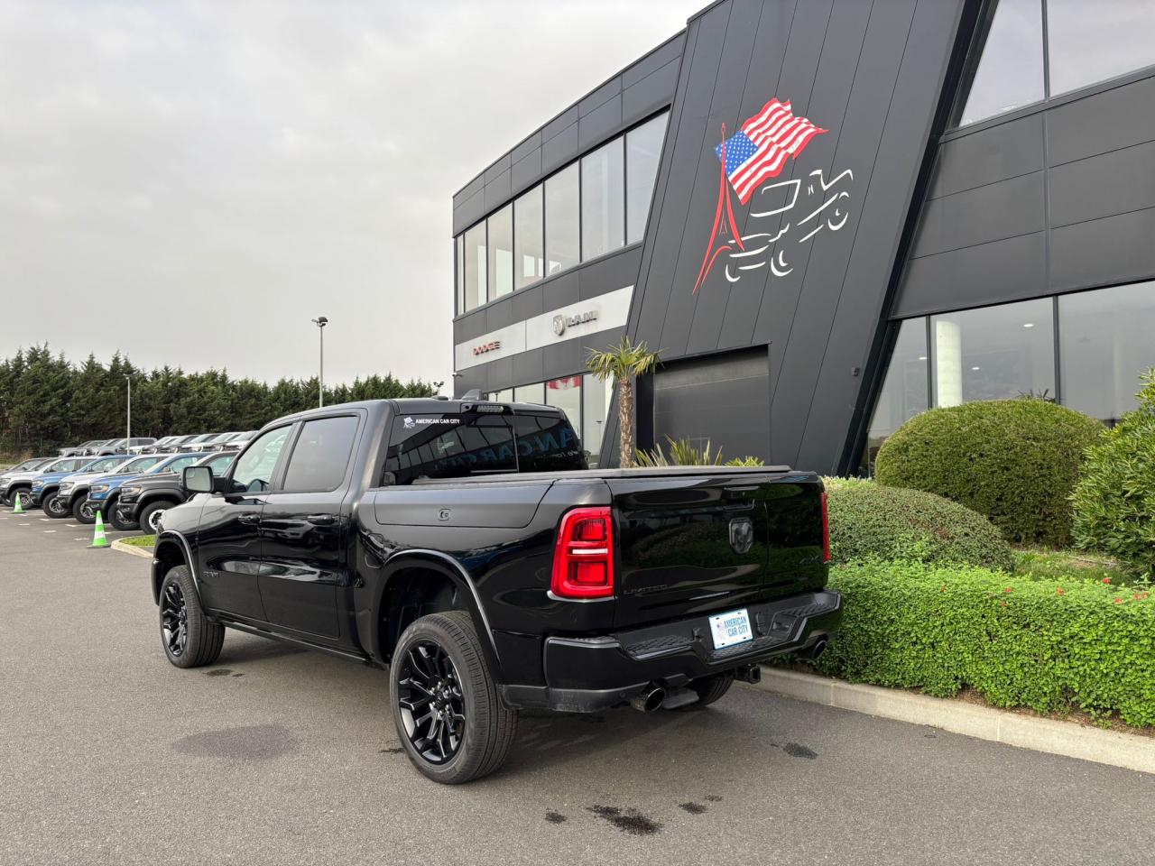 DODGE RAM 1500 CREW LIMITED NIGHT EDITION RAMBOX HAYON MULTI