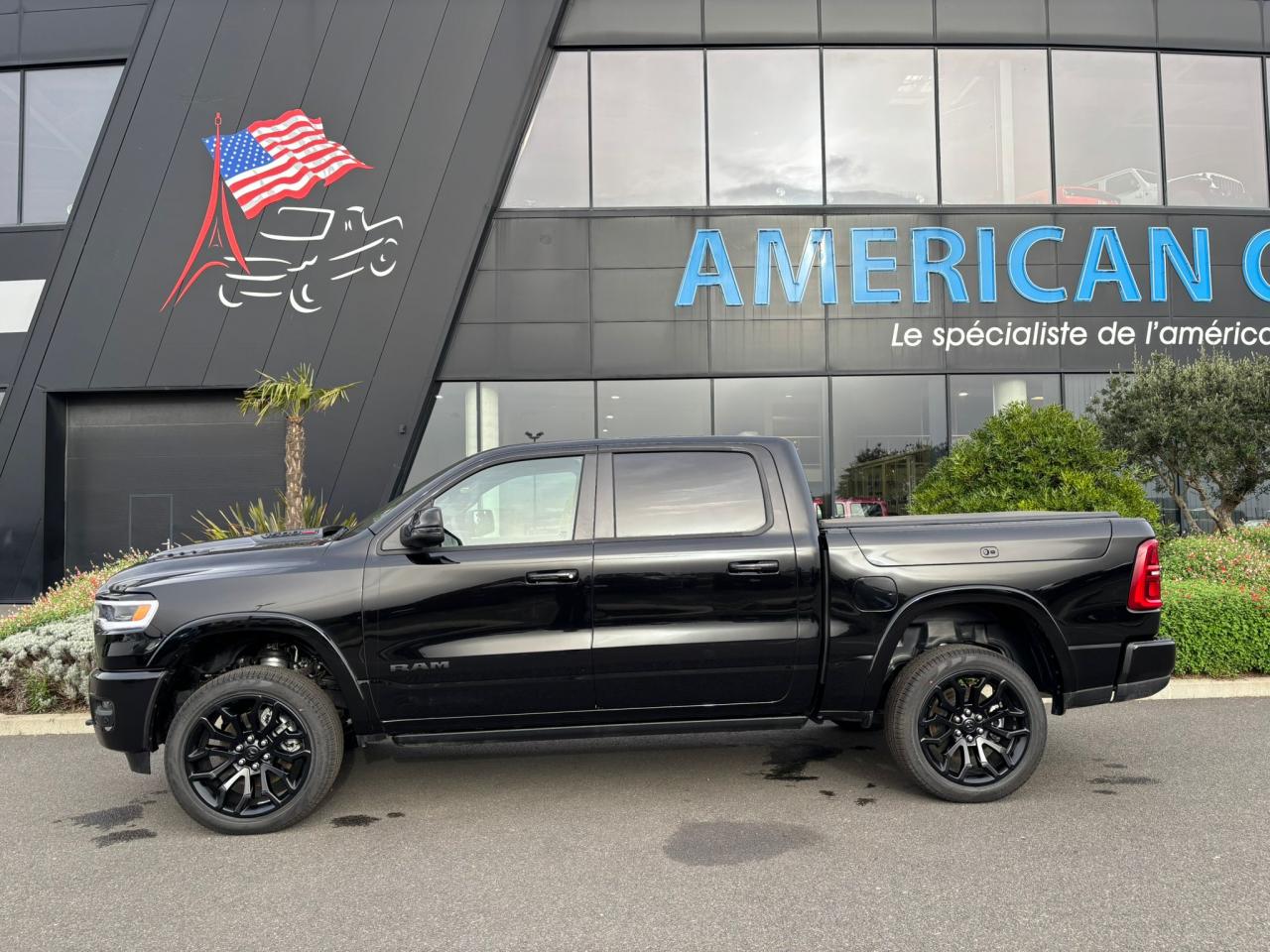 DODGE RAM 1500 CREW LIMITED NIGHT EDITION RAMBOX HAYON MULTI