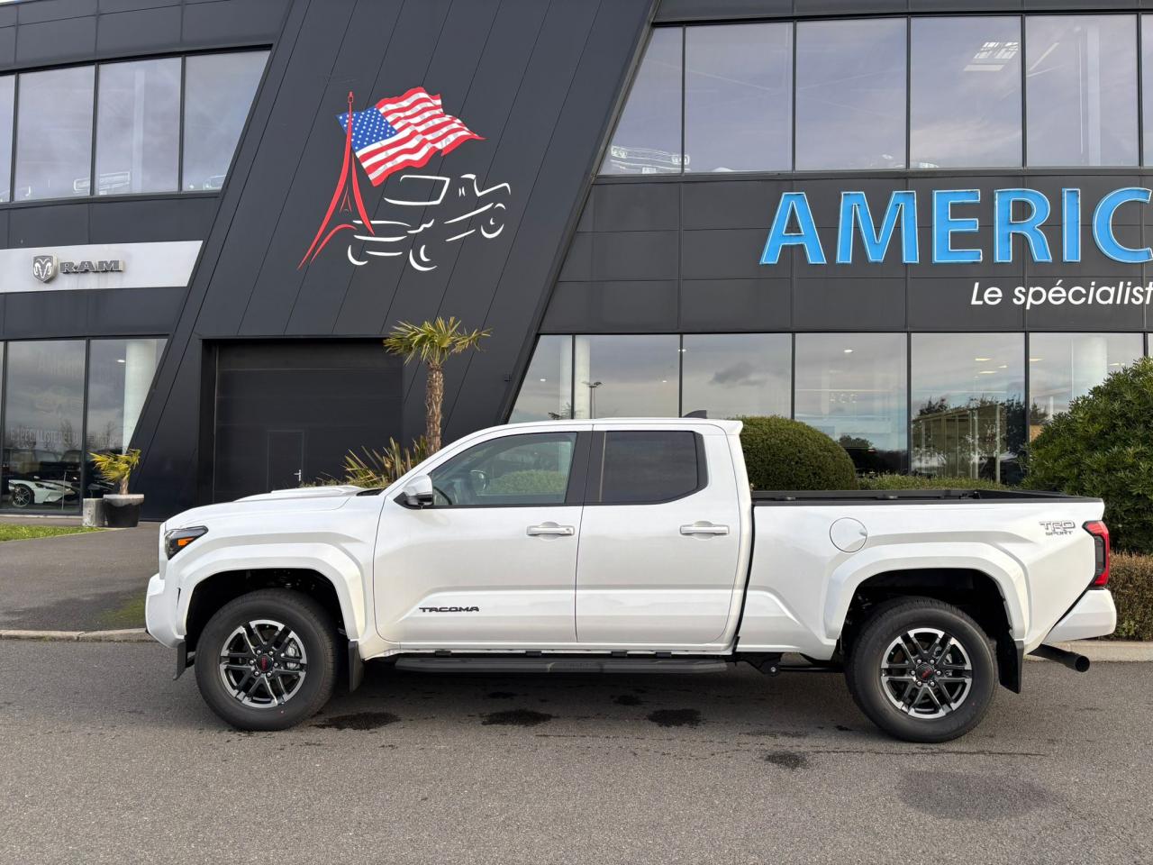 TOYOTA TACOMA TRD SPORT PREMIUM