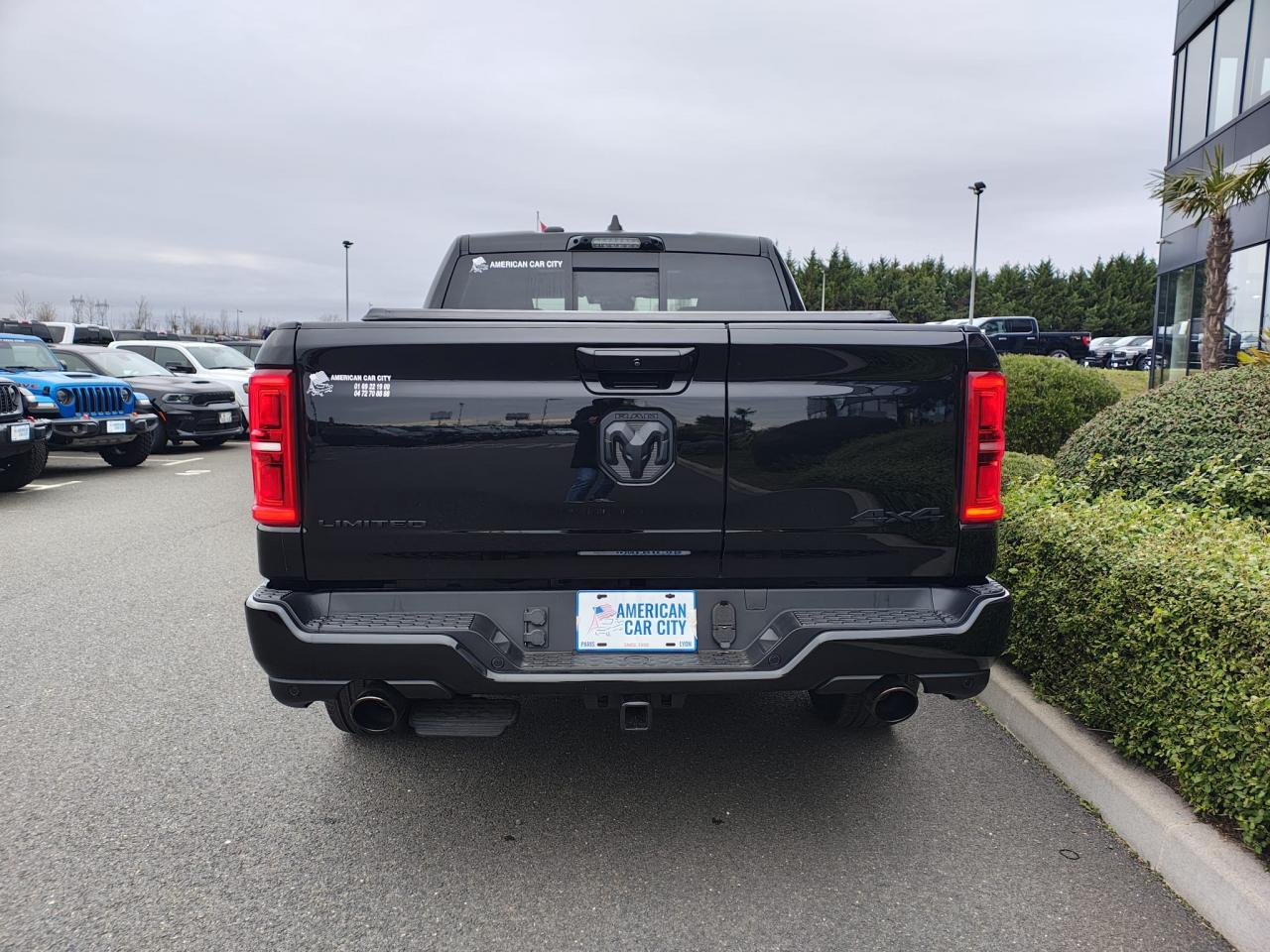 DODGE RAM 1500 CREW LIMITED NIGHT EDITION RAMBOX HAYON MULTI