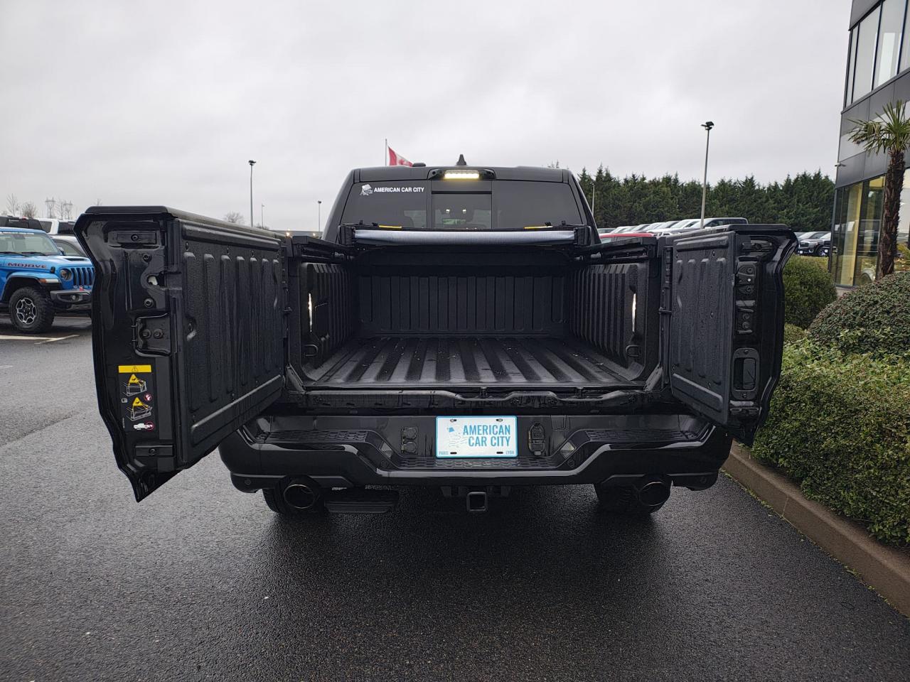 DODGE RAM 1500 CREW LIMITED NIGHT EDITION RAMBOX HAYON MULTI