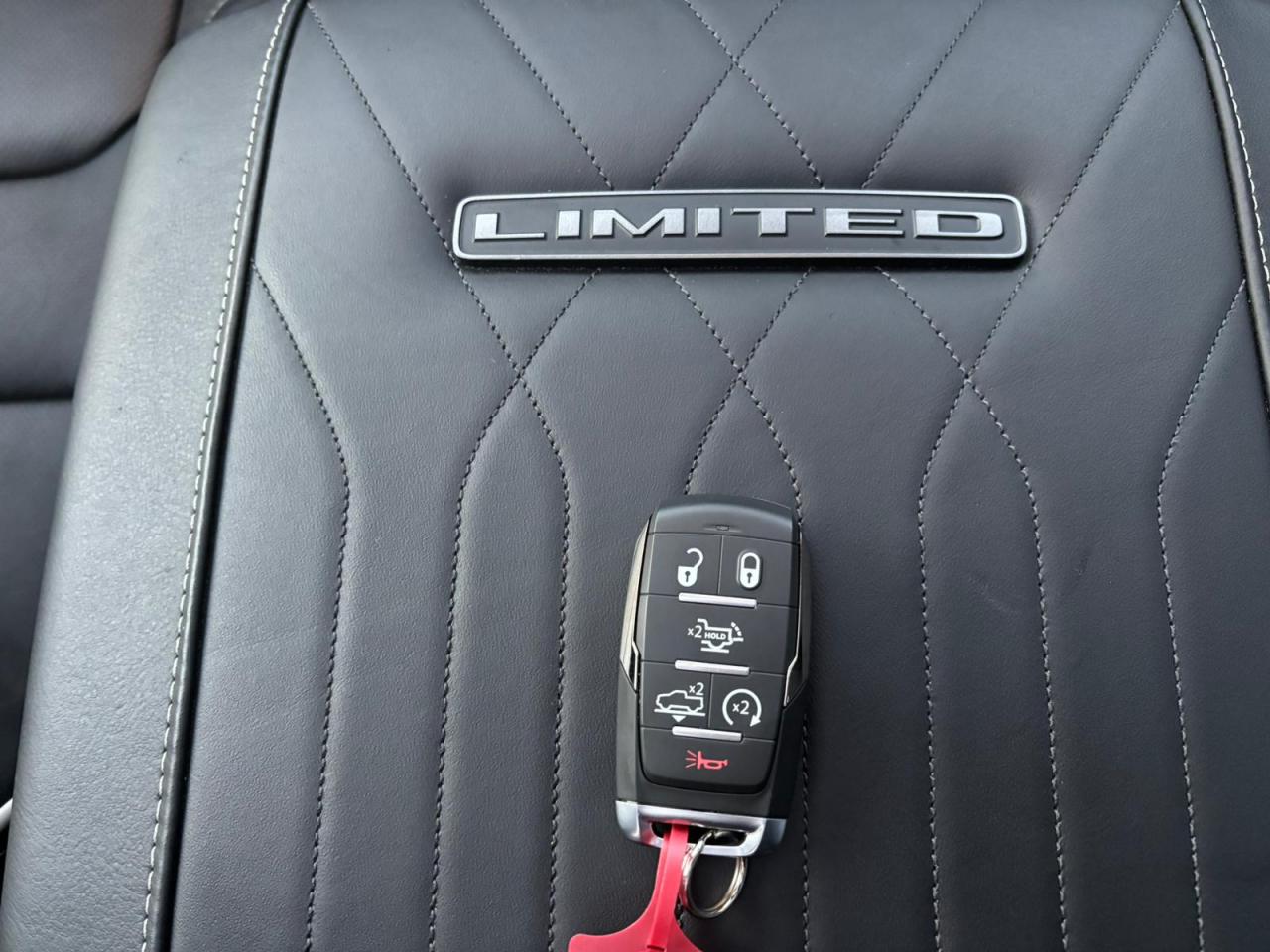 DODGE RAM 1500 CREW LIMITED NIGHT EDITION RAMBOX HAYON MULTI 2025