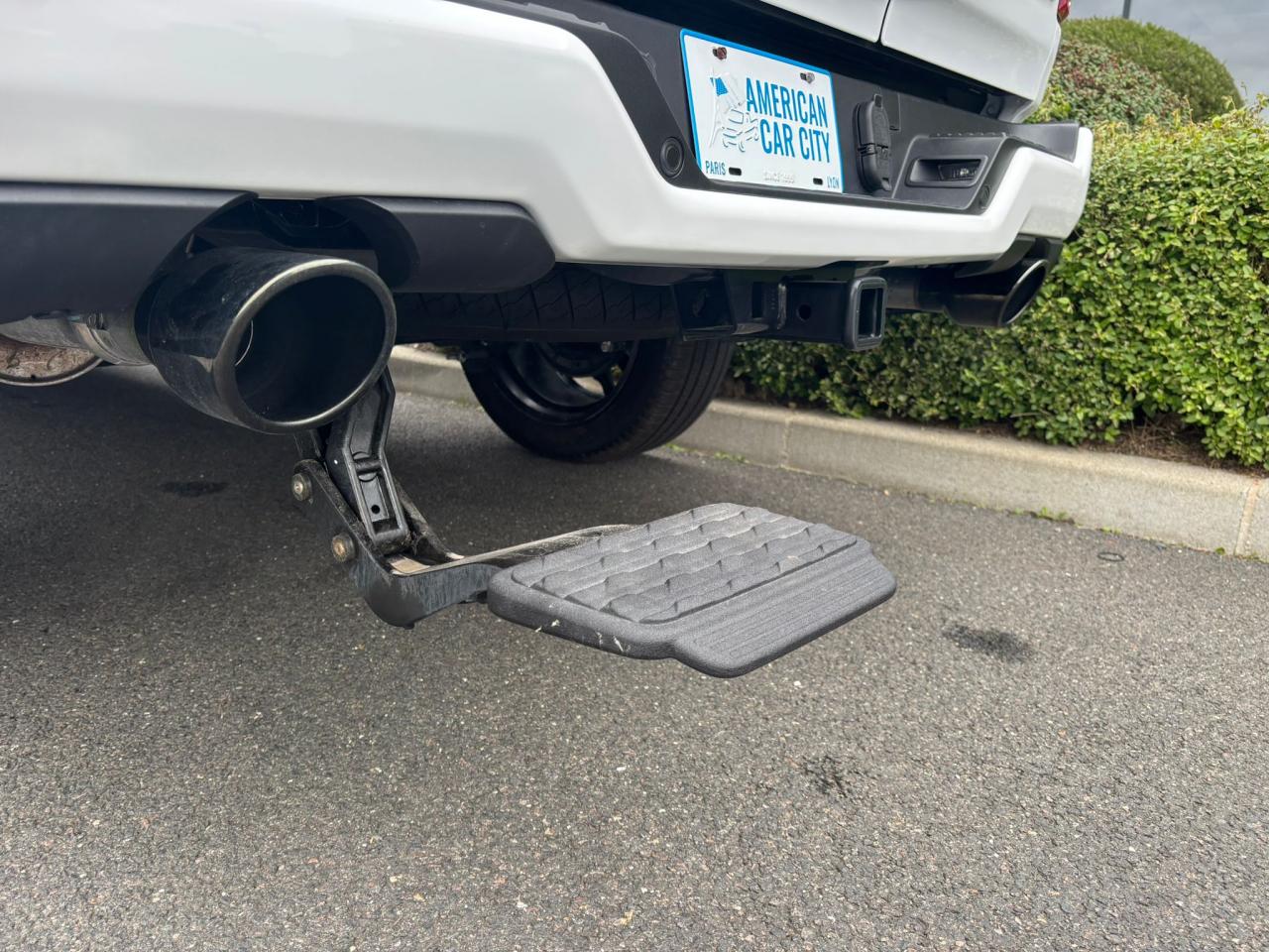 DODGE RAM 1500 CREW LIMITED NIGHT EDITION RAMBOX HAYON MULTI 2025