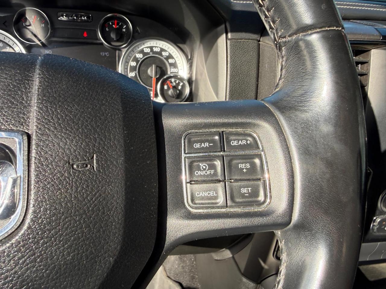 DODGE RAM 1500 CREW SPORT CLASSIC BLACK PACKAGE