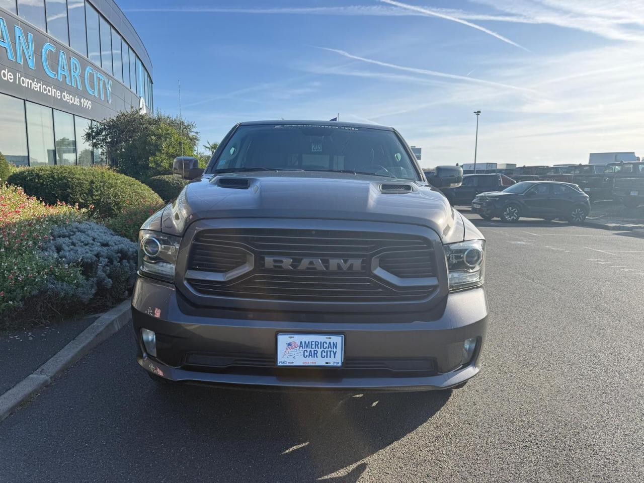 DODGE RAM 1500 CREW SPORT CLASSIC BLACK PACKAGE