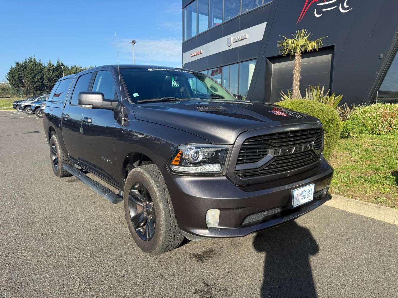 DODGE RAM 1500 CREW SPORT CLASSIC BLACK PACKAGE