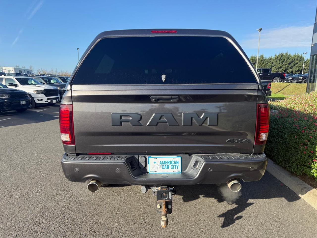 DODGE RAM 1500 CREW SPORT CLASSIC BLACK PACKAGE