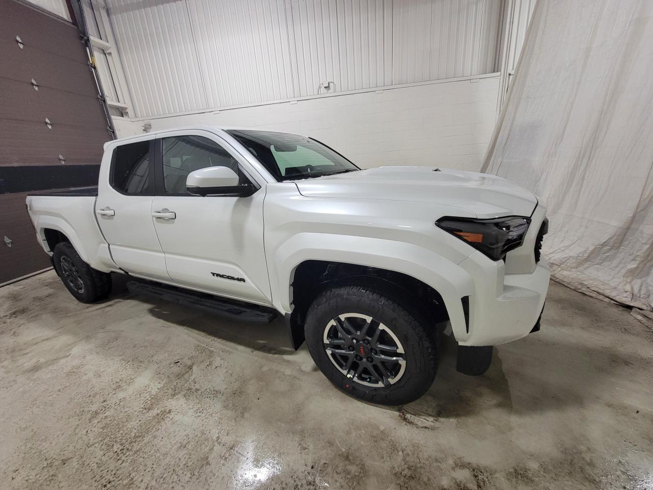 TOYOTA TACOMA TRD SPORT PREMIUM