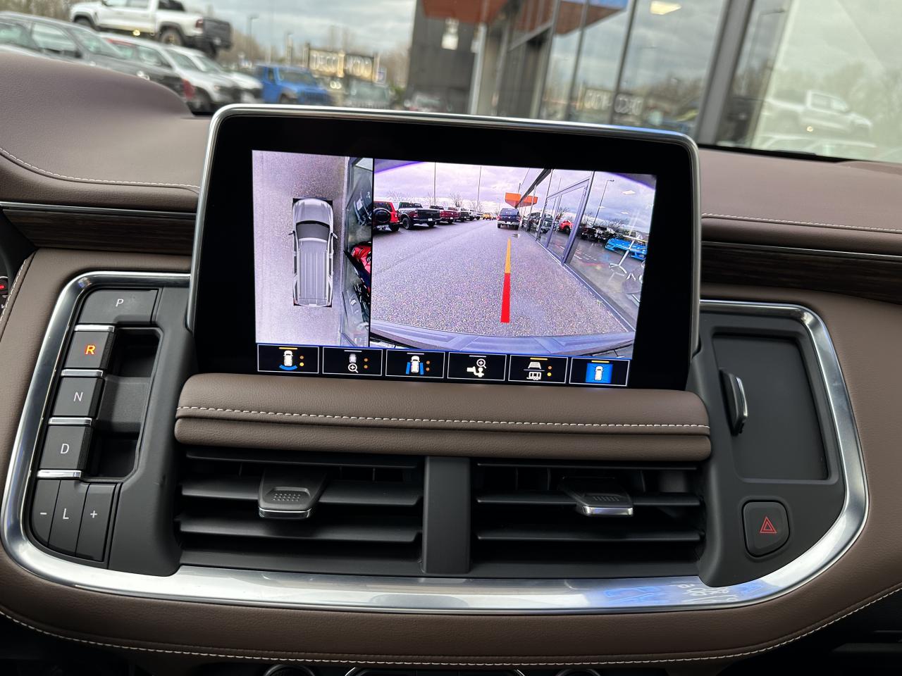 CHEVROLET SUBURBAN HIGH COUNTRY 4x4 V8 6.2L CTTE FOURGON