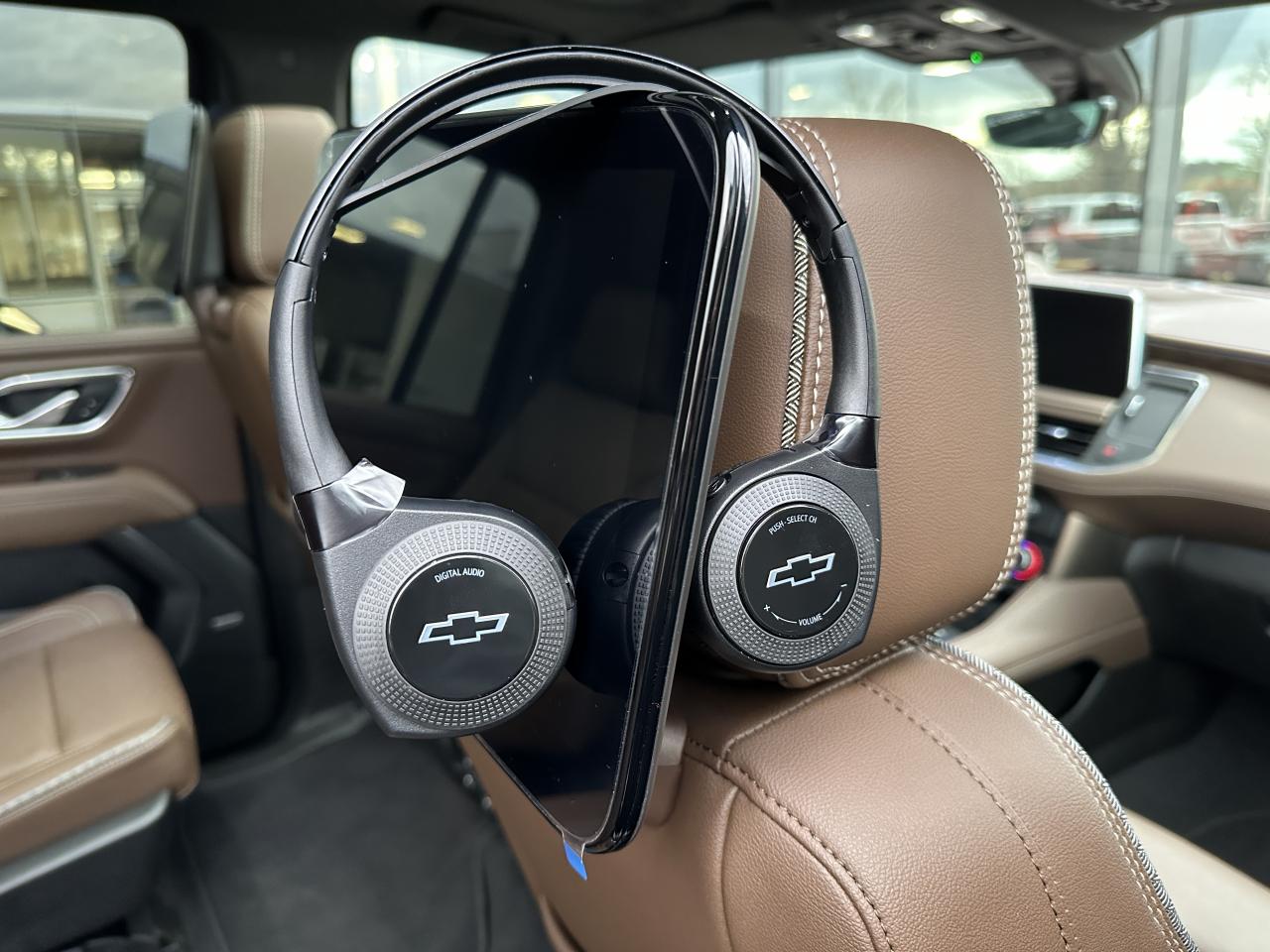 CHEVROLET SUBURBAN HIGH COUNTRY 4x4 V8 6.2L CTTE FOURGON