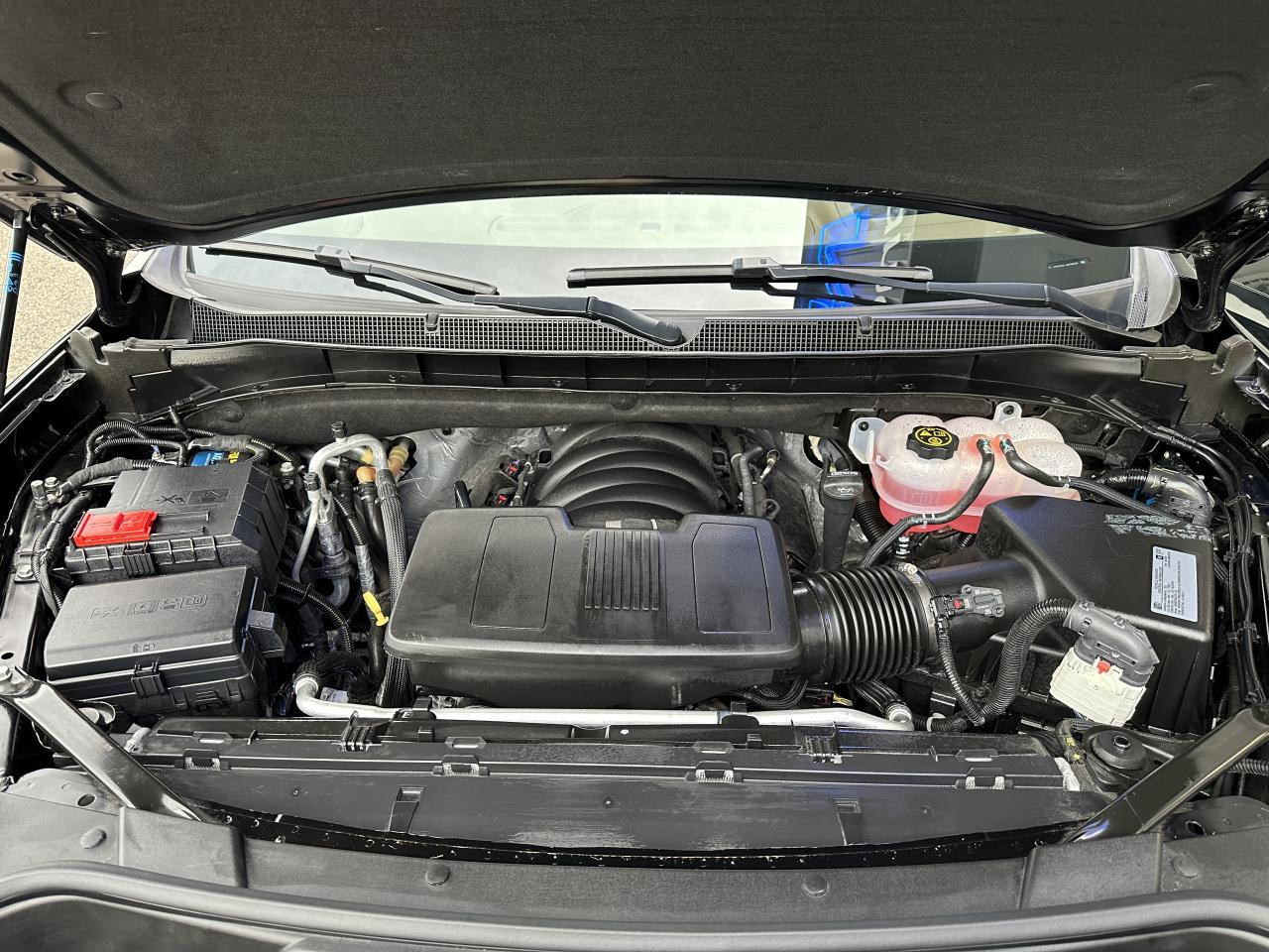 CHEVROLET SUBURBAN HIGH COUNTRY 4x4 V8 6.2L CTTE FOURGON