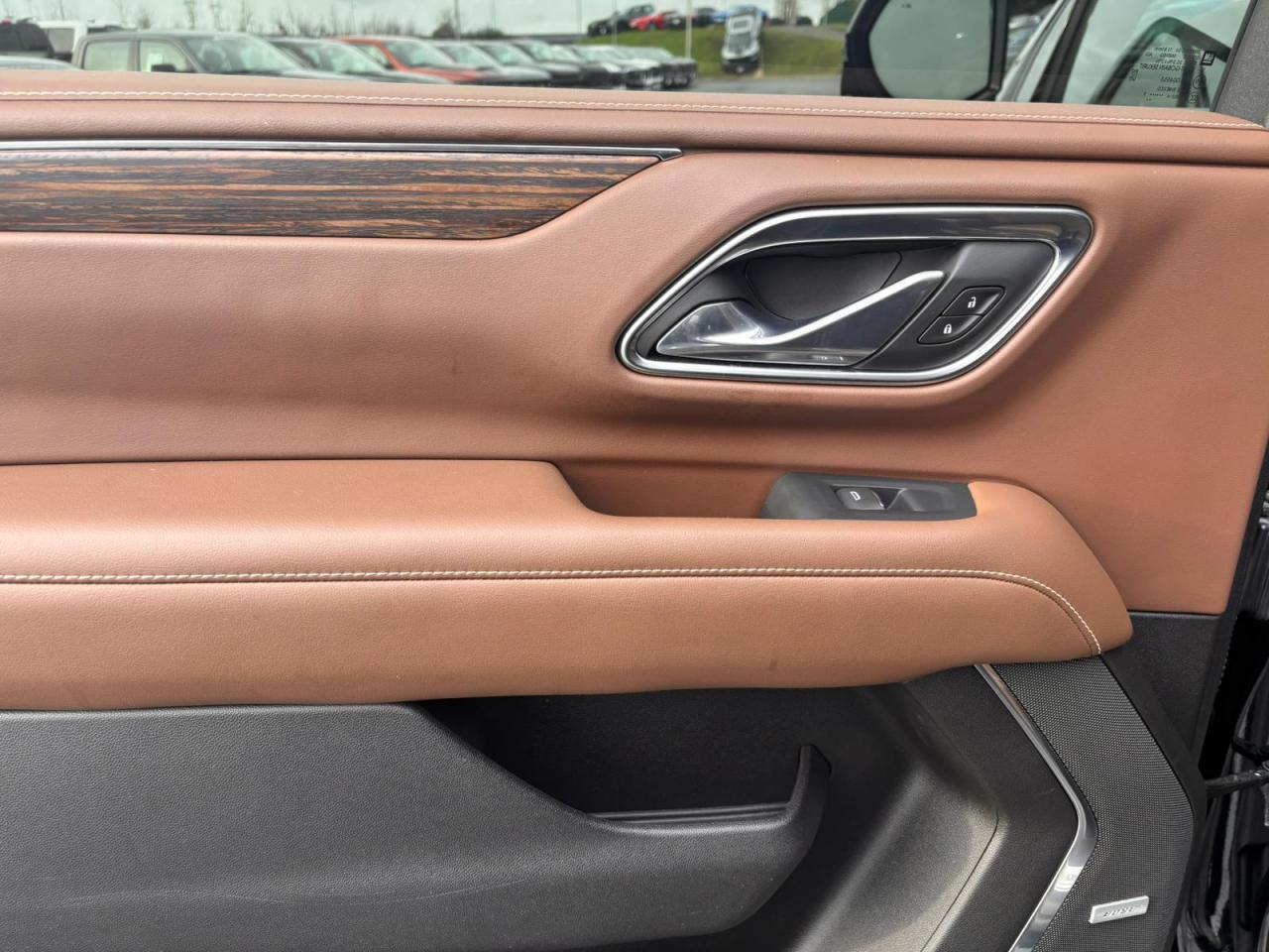 CHEVROLET SUBURBAN HIGH COUNTRY 4x4 V8 6.2L CTTE FOURGON