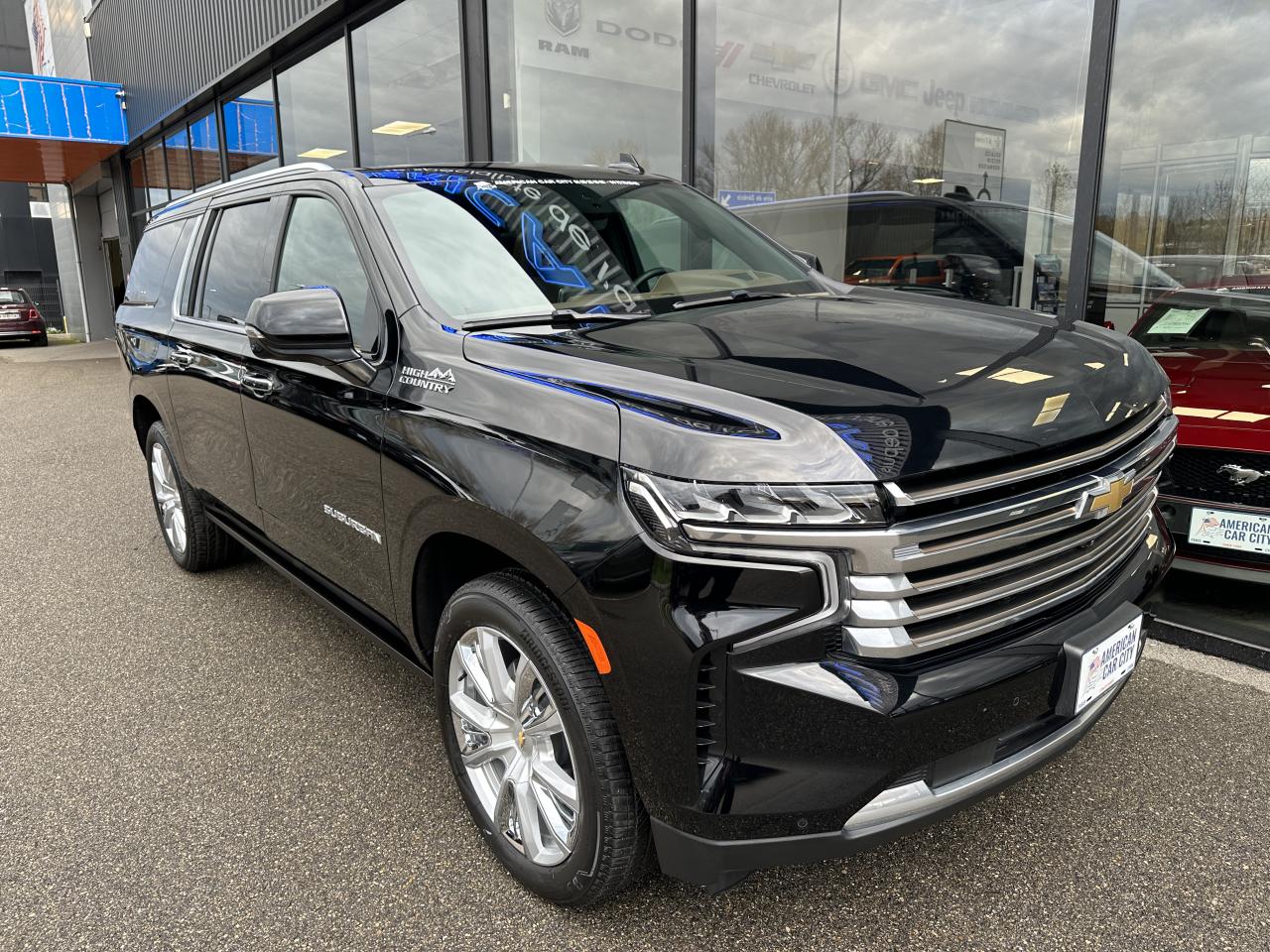 CHEVROLET SUBURBAN HIGH COUNTRY 4x4 V8 6.2L CTTE FOURGON