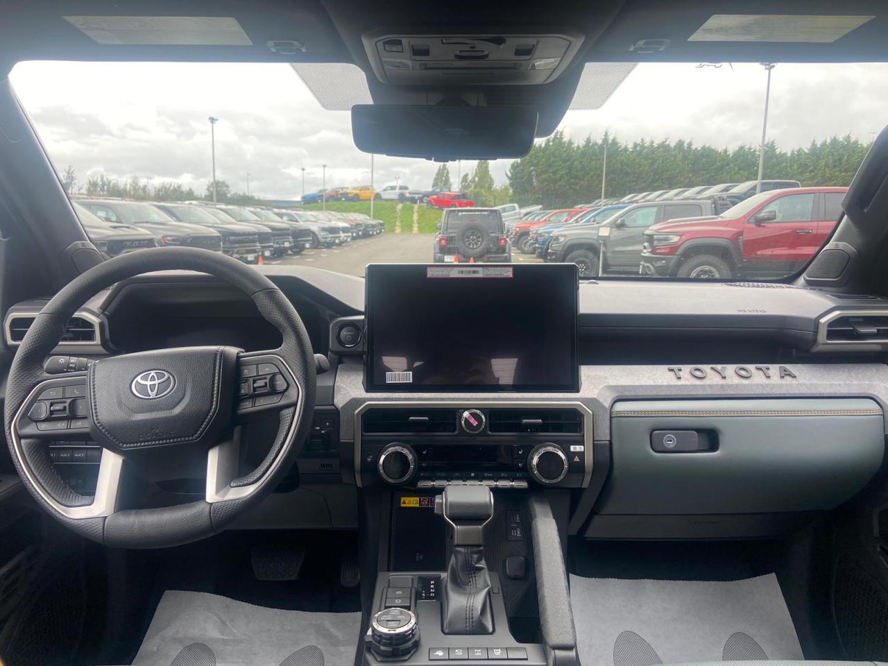 TOYOTA TACOMA 4X4 Double Cab Hybrid Trailhunter