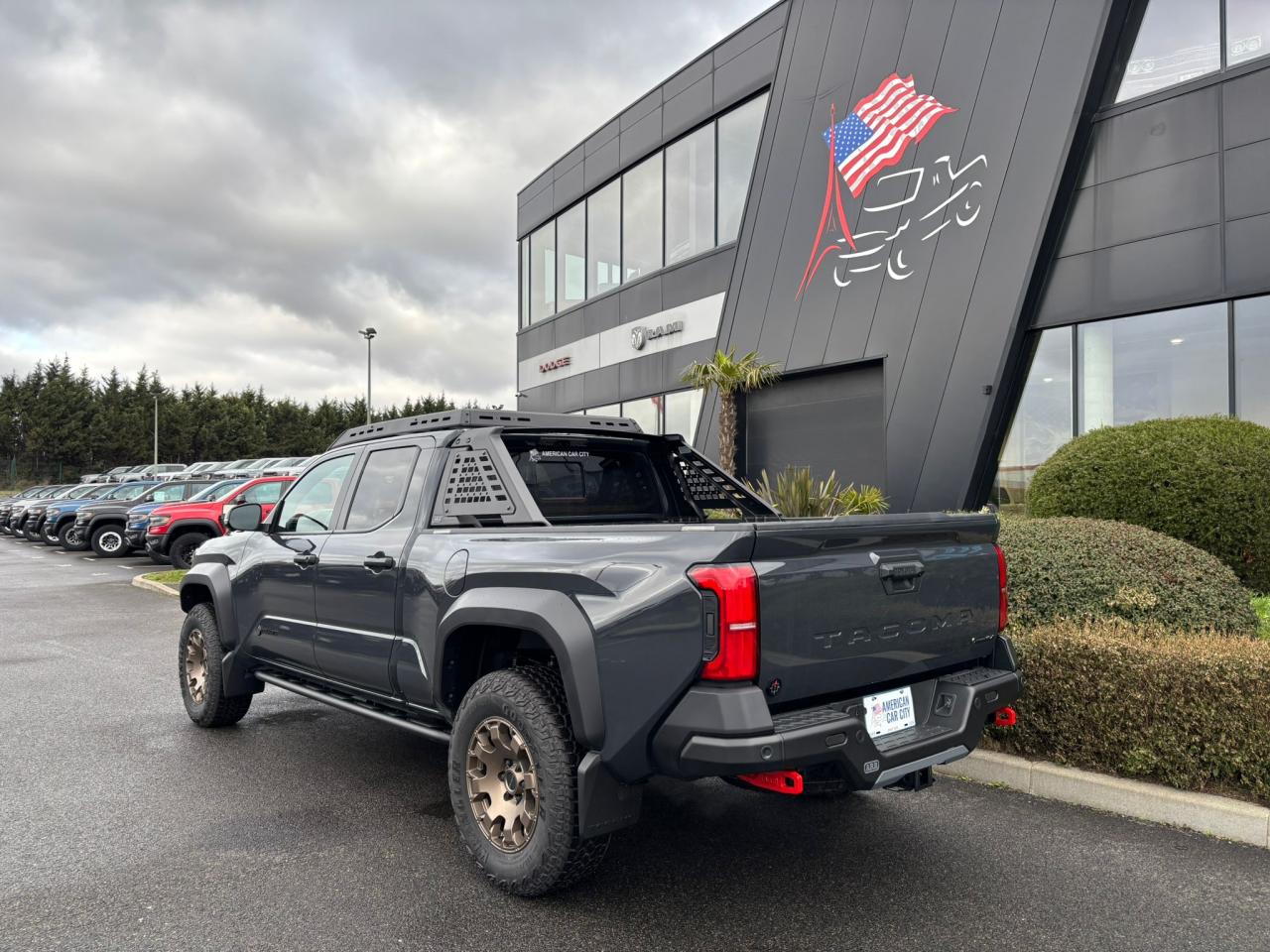 TOYOTA TACOMA 4X4 Double Cab Hybrid Trailhunter