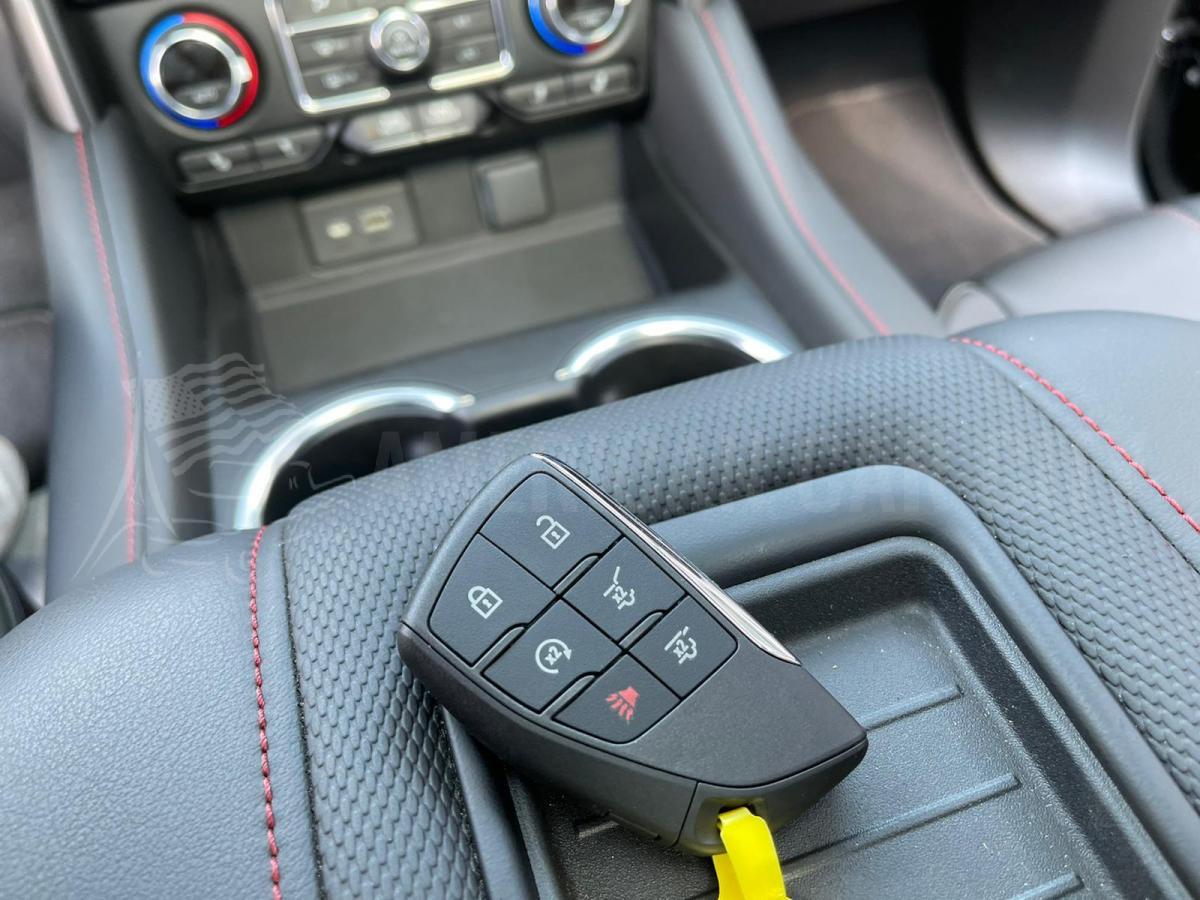 CHEVROLET SUBURBAN RST 4x4 V8 5.3L - 8 places - MALUS PAYE