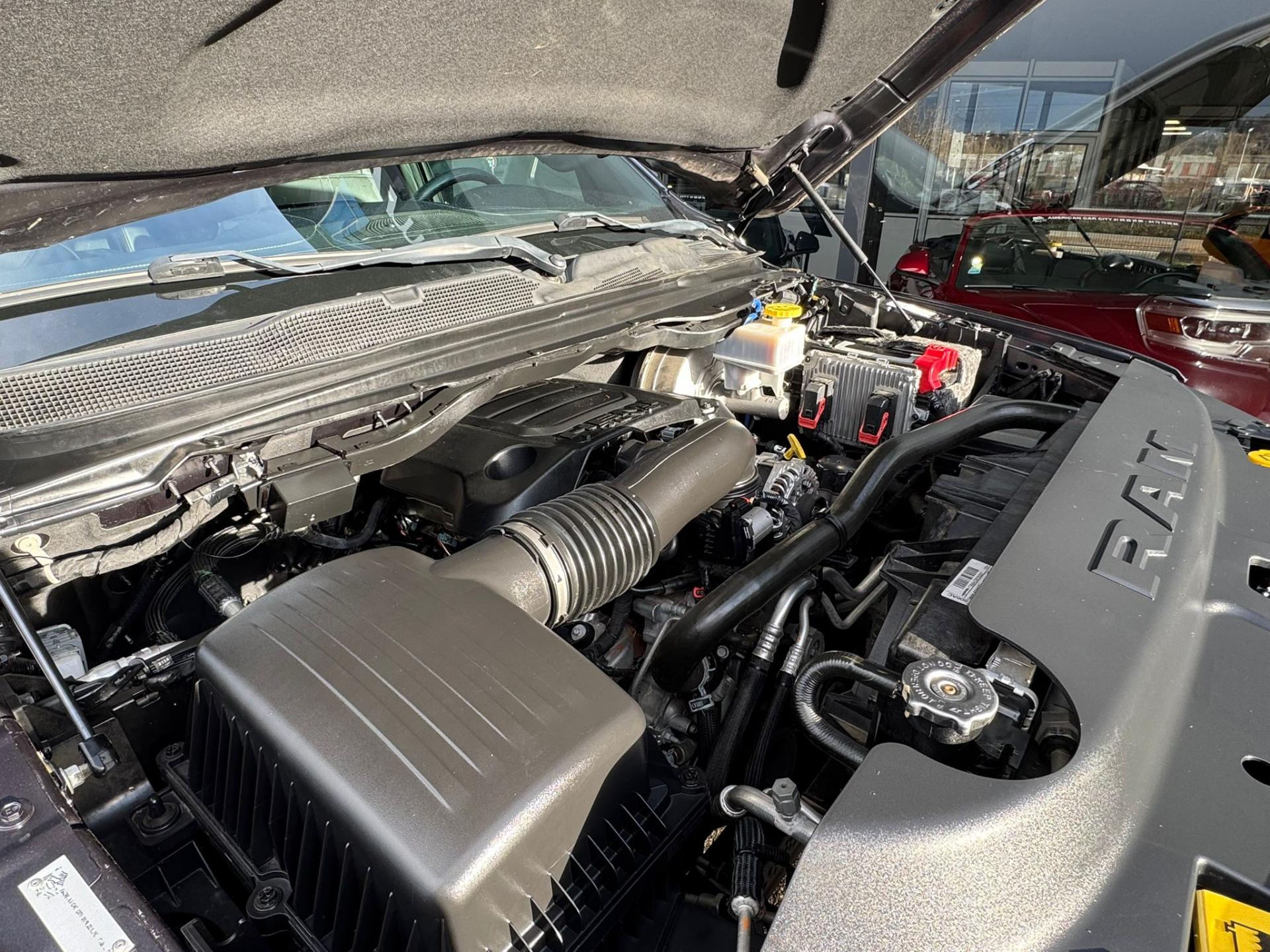 DODGE RAM 1500 CREW CAB LIMITED AIR RAMBOX