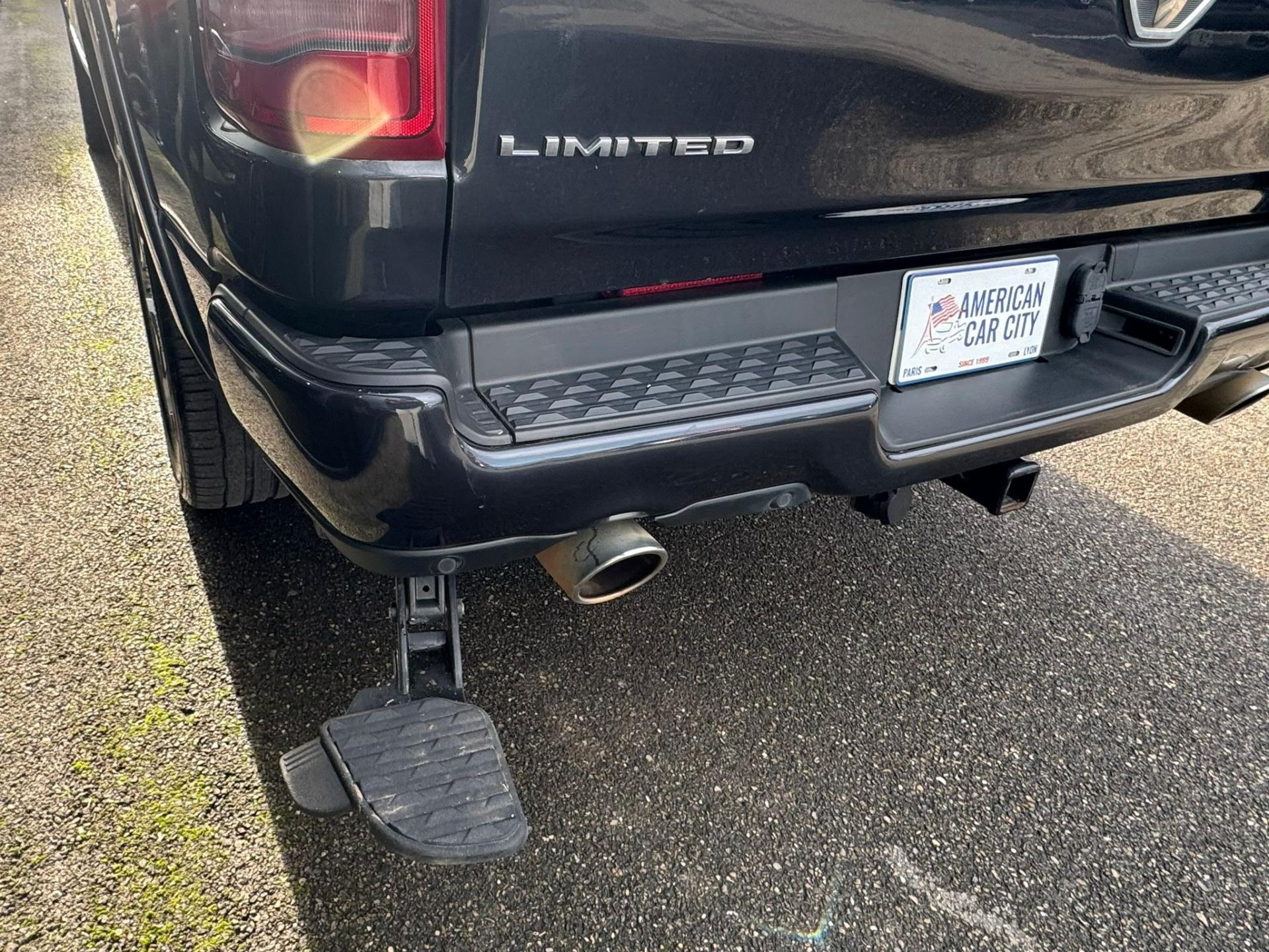 DODGE RAM 1500 CREW CAB LIMITED AIR RAMBOX