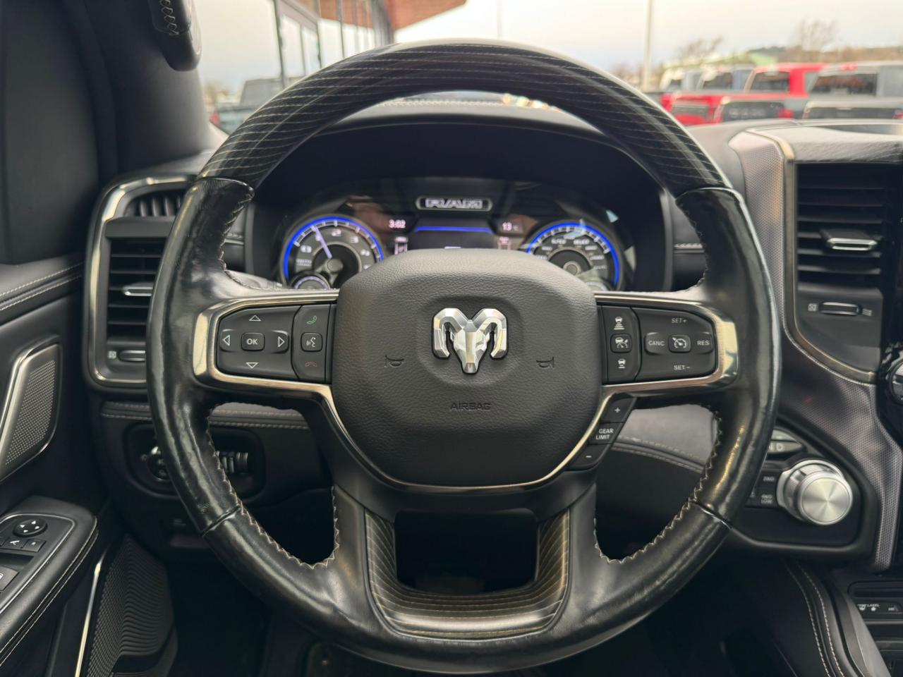 DODGE RAM 1500 CREW CAB LIMITED AIR RAMBOX