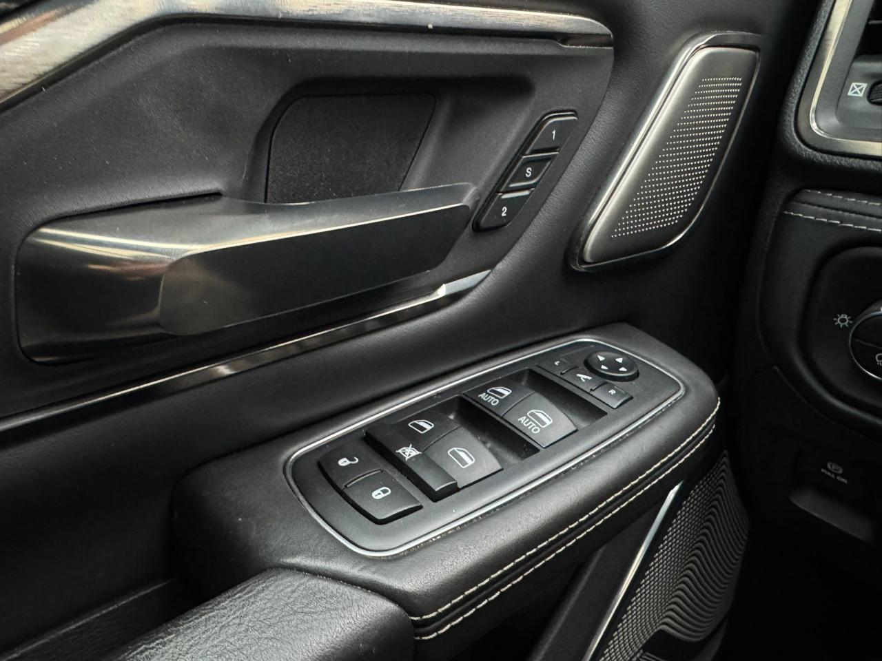 DODGE RAM 1500 CREW CAB LIMITED AIR RAMBOX