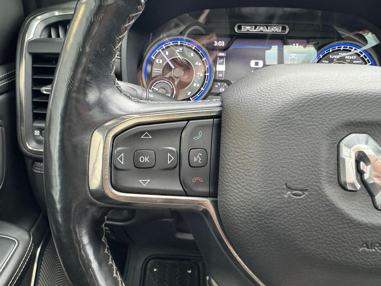 DODGE RAM 1500 CREW CAB LIMITED AIR RAMBOX