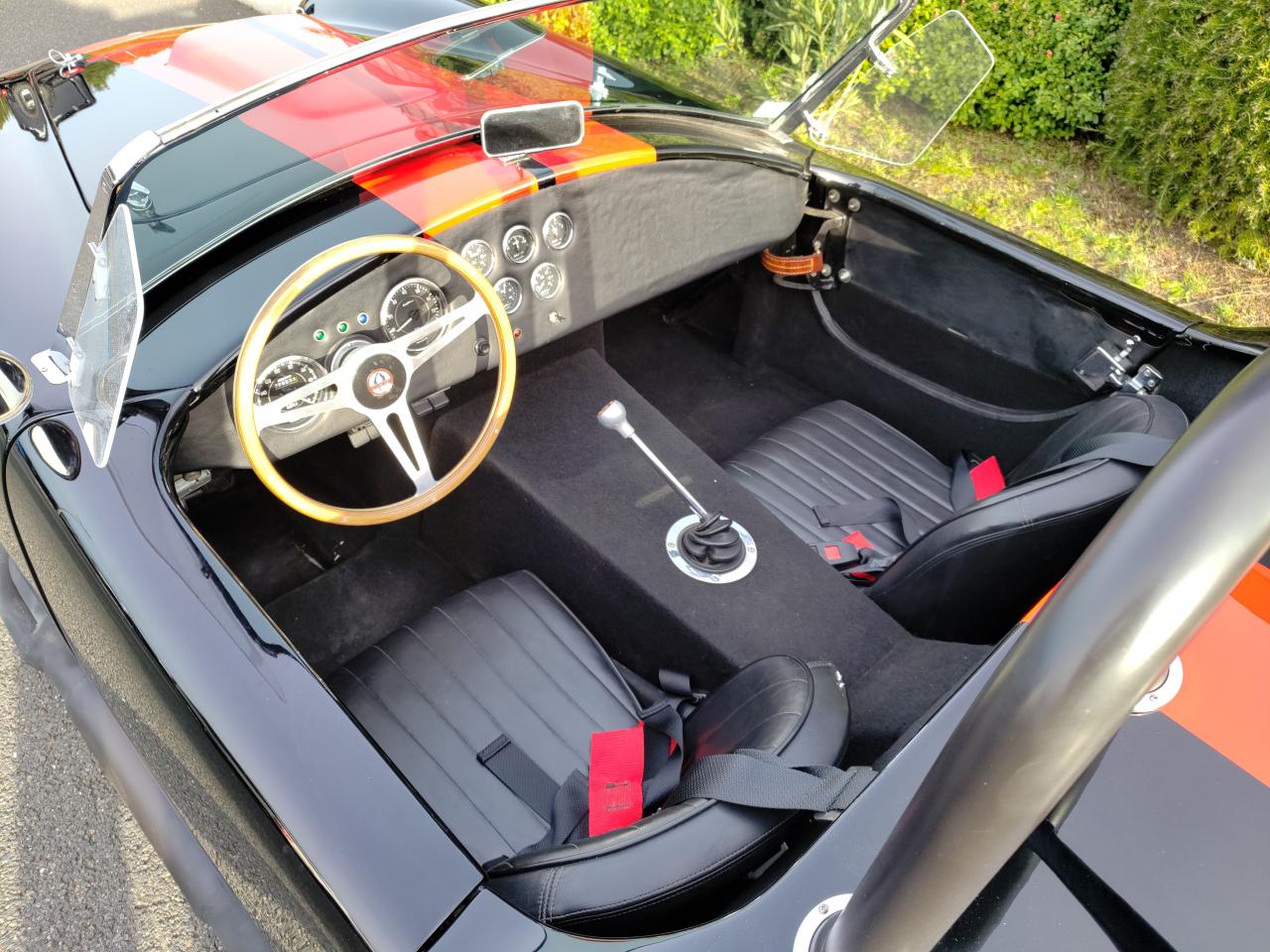 FORD AC COBRA REPLICA V8 302