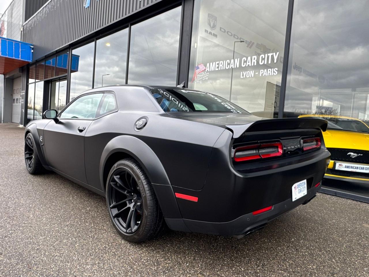 DODGE CHALLENGER SRT HELLCAT WIDEBODY