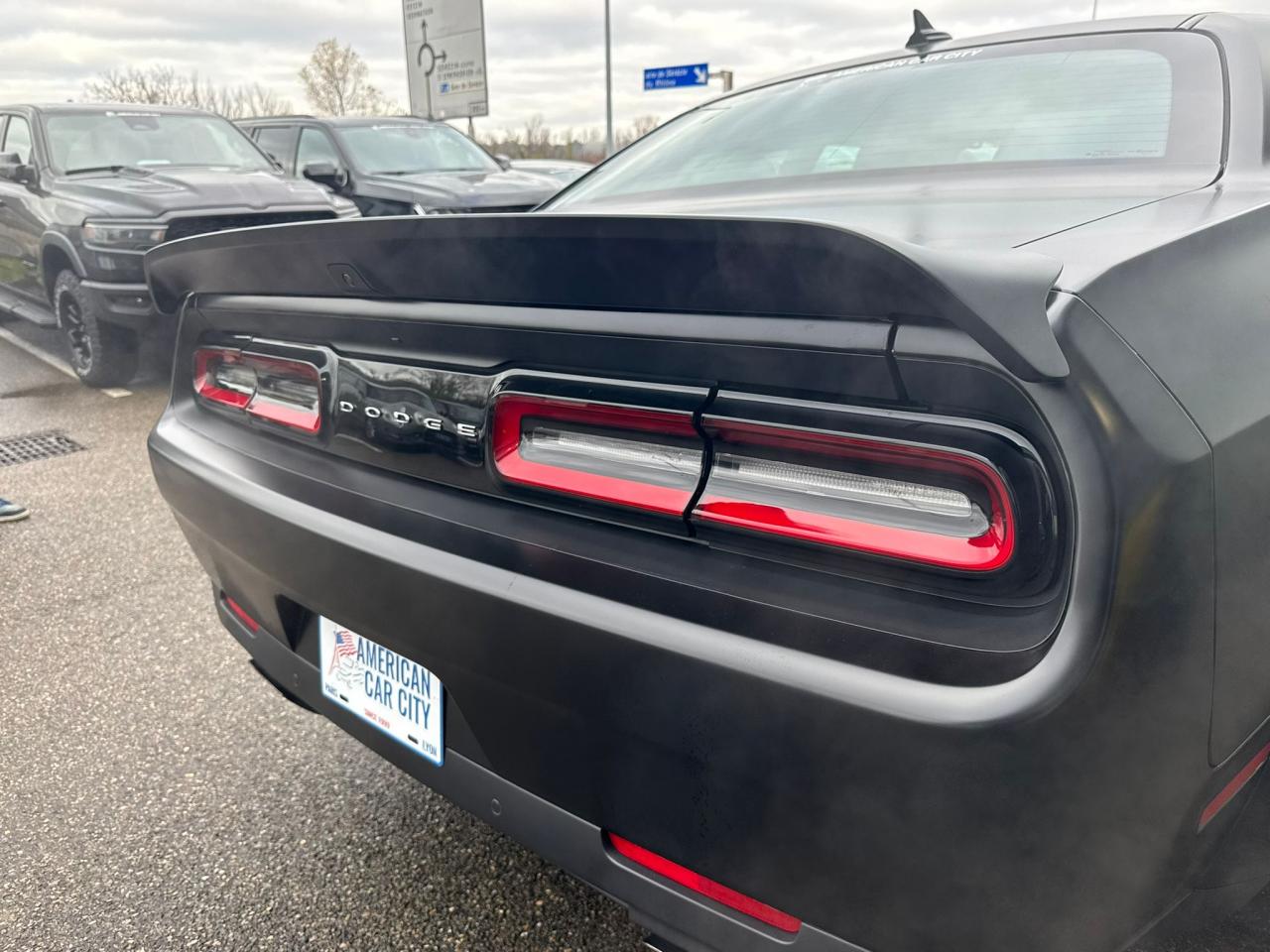 DODGE CHALLENGER SRT HELLCAT WIDEBODY