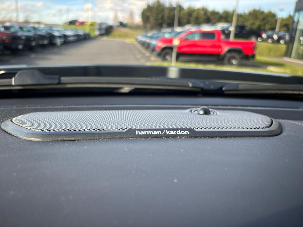 DODGE RAM 1500 CREW CAB REBEL AIR HAYON MULTI