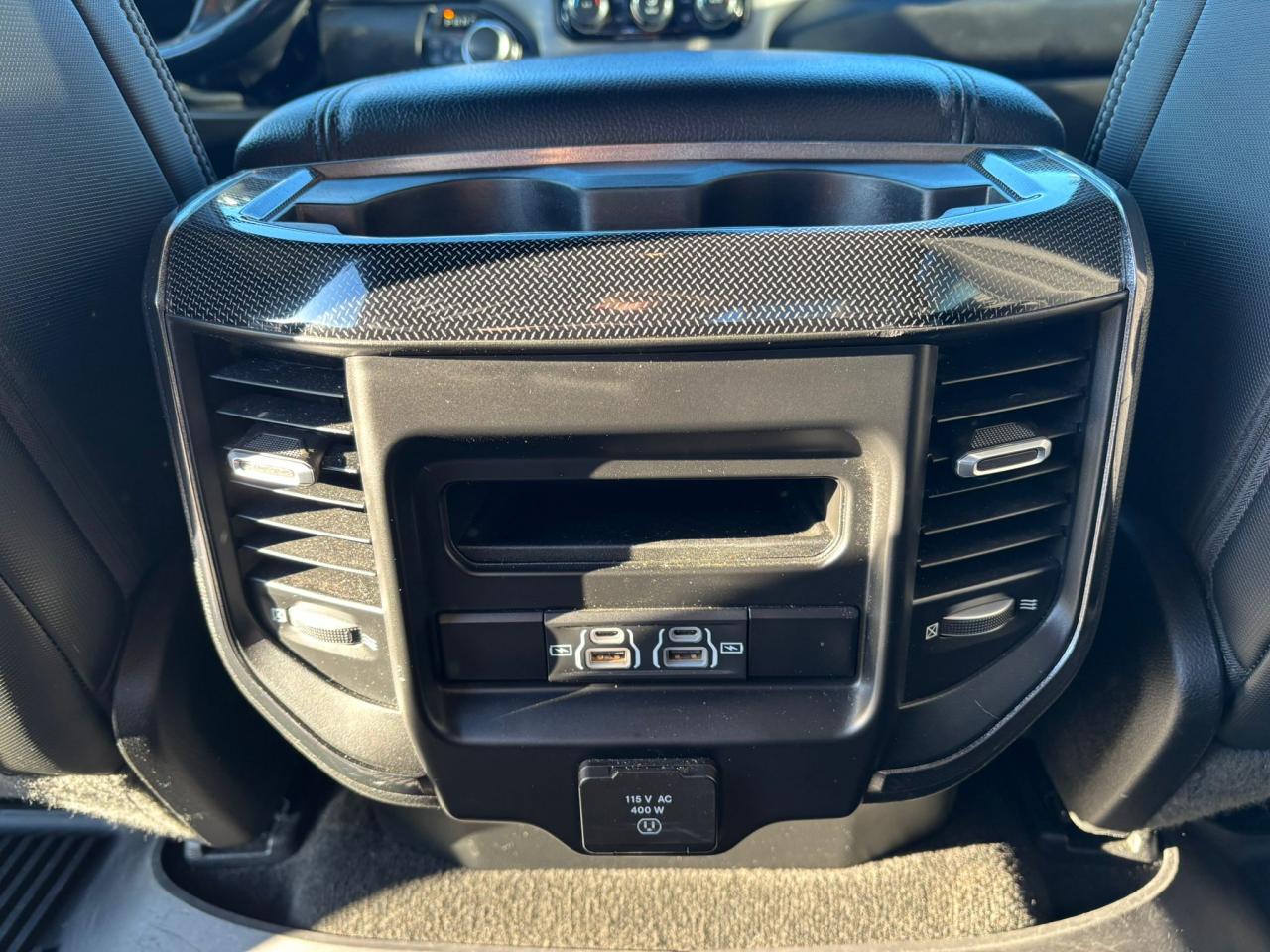 DODGE RAM BIG HORN BUILT TO SERVE - VENTE A MARCHAND