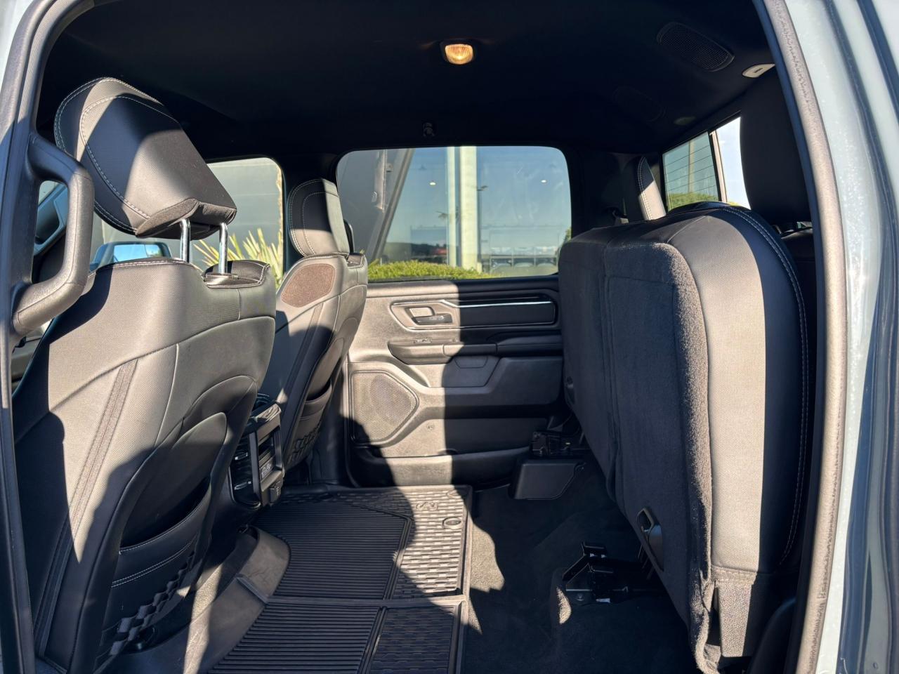 DODGE RAM BIG HORN BUILT TO SERVE - VENTE A MARCHAND