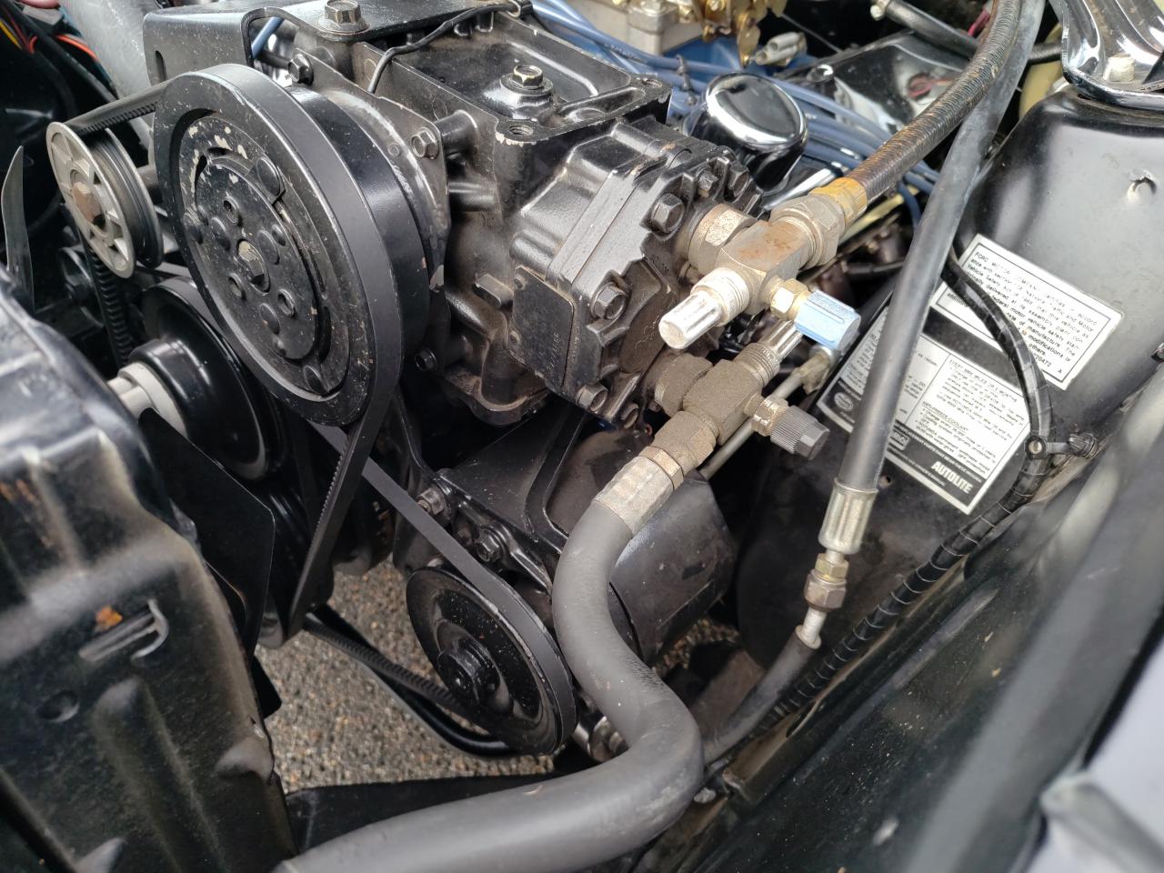 FORD MUSTANG FASTBACK d\'origine Highland Green,302 code J + Historique complet