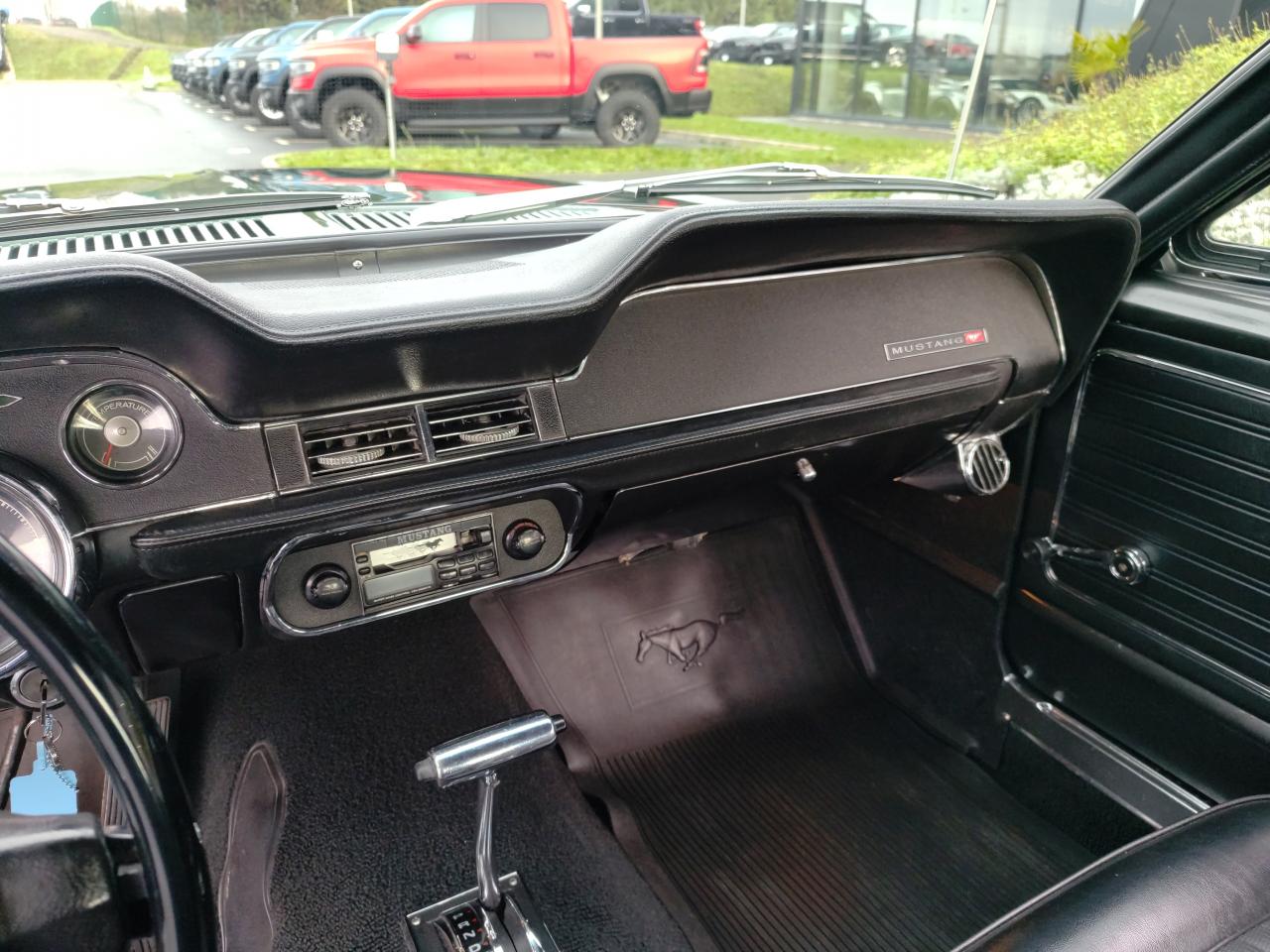 FORD MUSTANG FASTBACK d\'origine Highland Green,302 code J + Historique complet