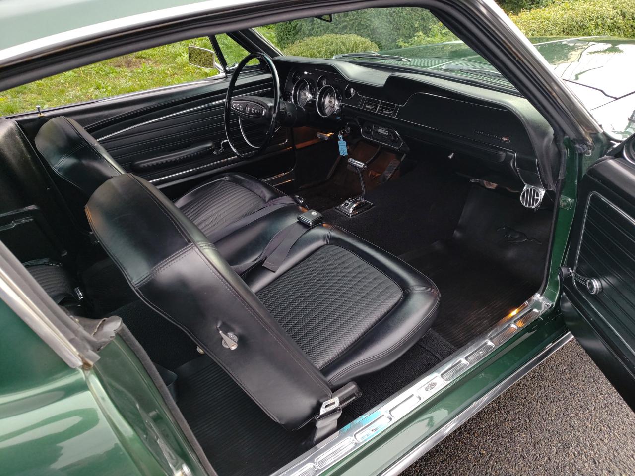 FORD MUSTANG FASTBACK d\'origine Highland Green,302 code J + Historique complet