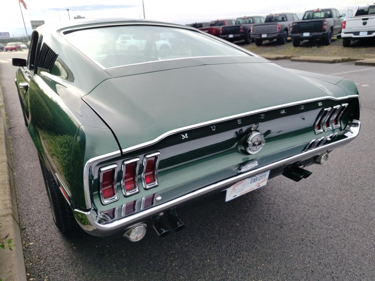 FORD MUSTANG FASTBACK d\'origine Highland Green,302 code J + Historique complet