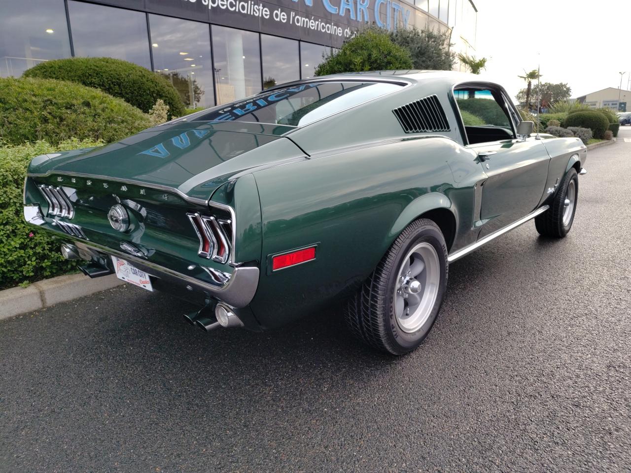 FORD MUSTANG FASTBACK d\'origine Highland Green,302 code J + Historique complet