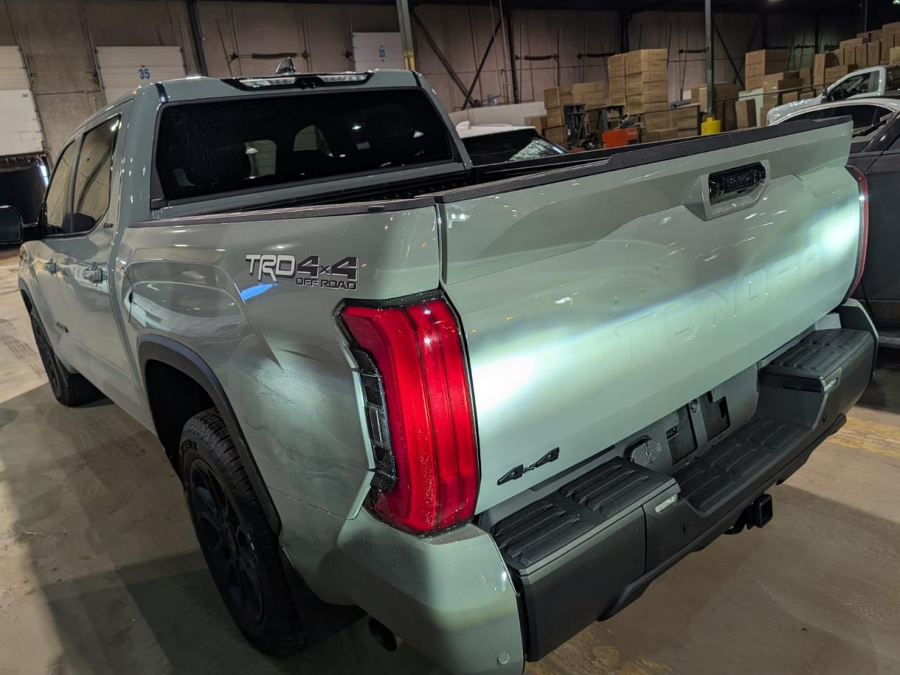 TOYOTA TUNDRA CREWMAX LIMITED TRD OFF ROAD