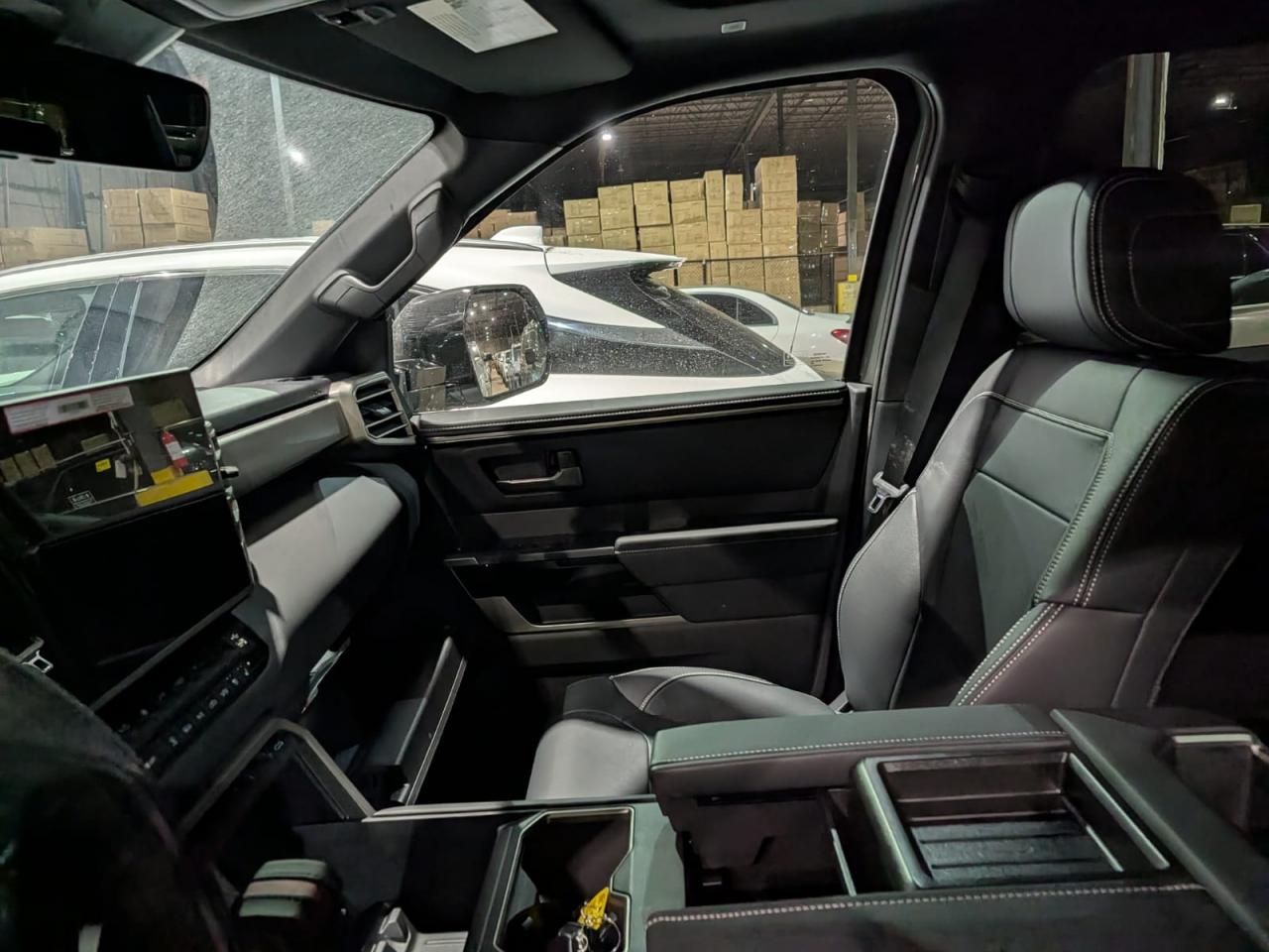 TOYOTA TUNDRA CREWMAX LIMITED TRD OFF ROAD