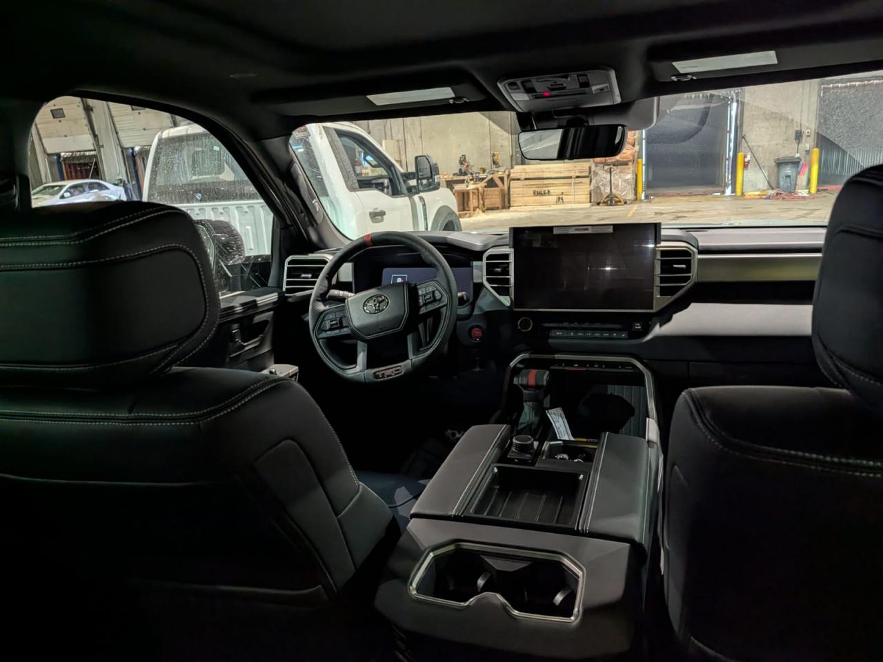 TOYOTA TUNDRA CREWMAX LIMITED TRD OFF ROAD