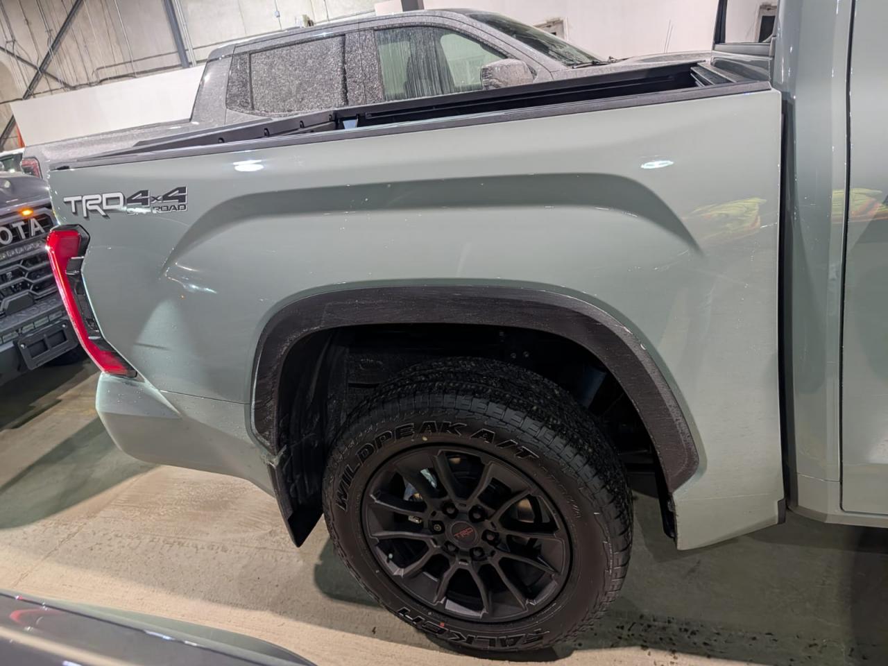 TOYOTA TUNDRA CREWMAX LIMITED TRD OFF ROAD