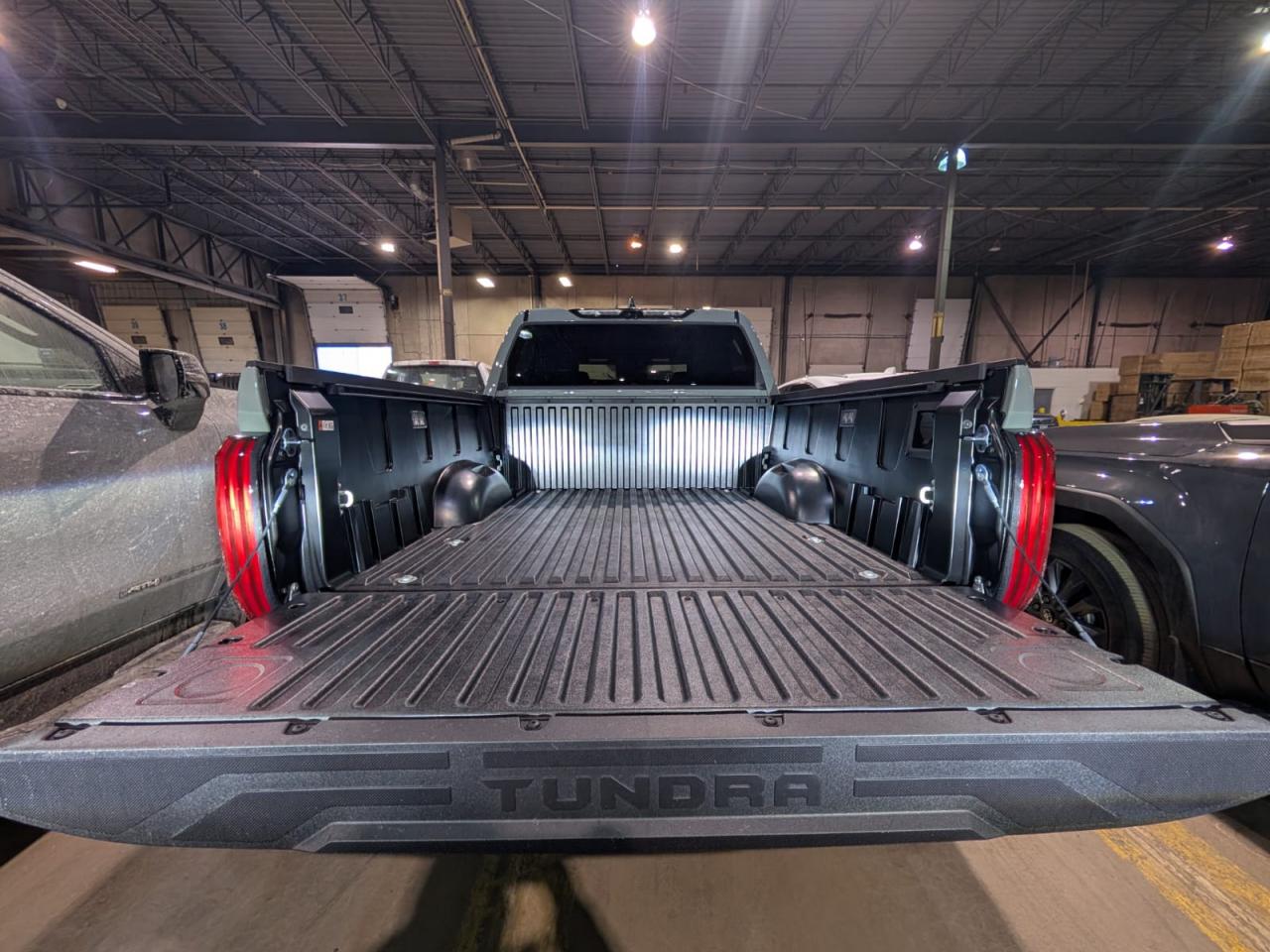 TOYOTA TUNDRA CREWMAX LIMITED TRD OFF ROAD