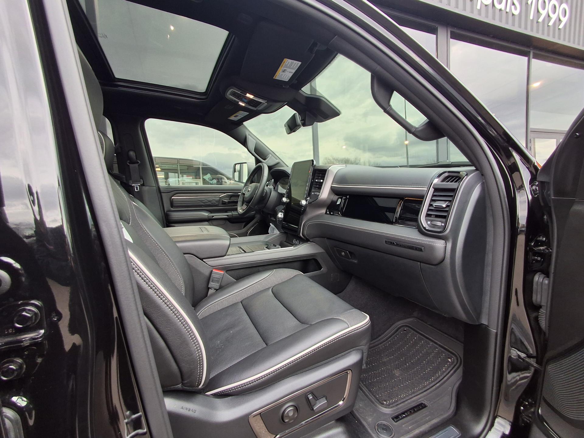 DODGE RAM 1500 CREW LIMITED NIGHT EDITION RAMBOX