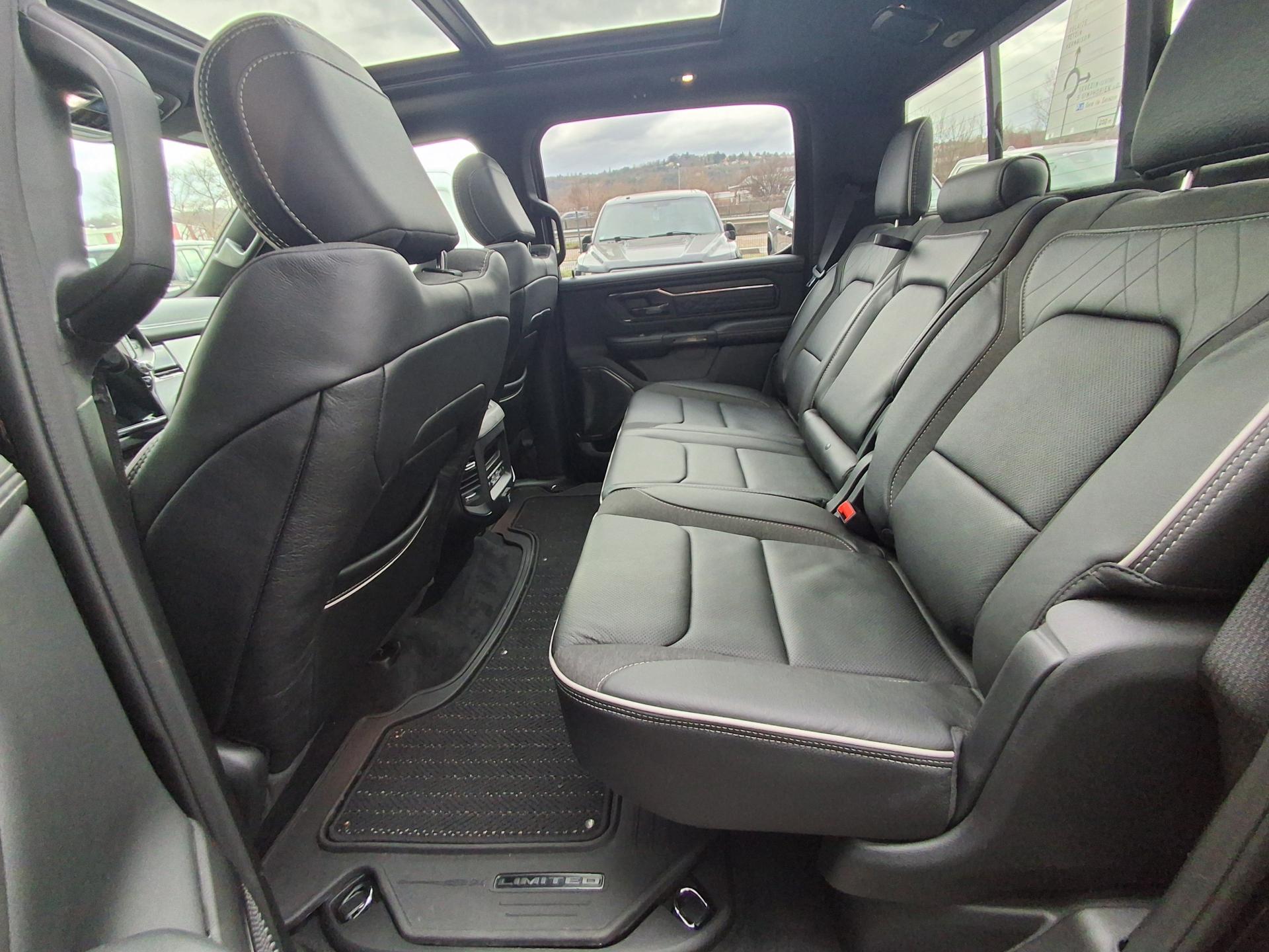 DODGE RAM 1500 CREW LIMITED NIGHT EDITION RAMBOX