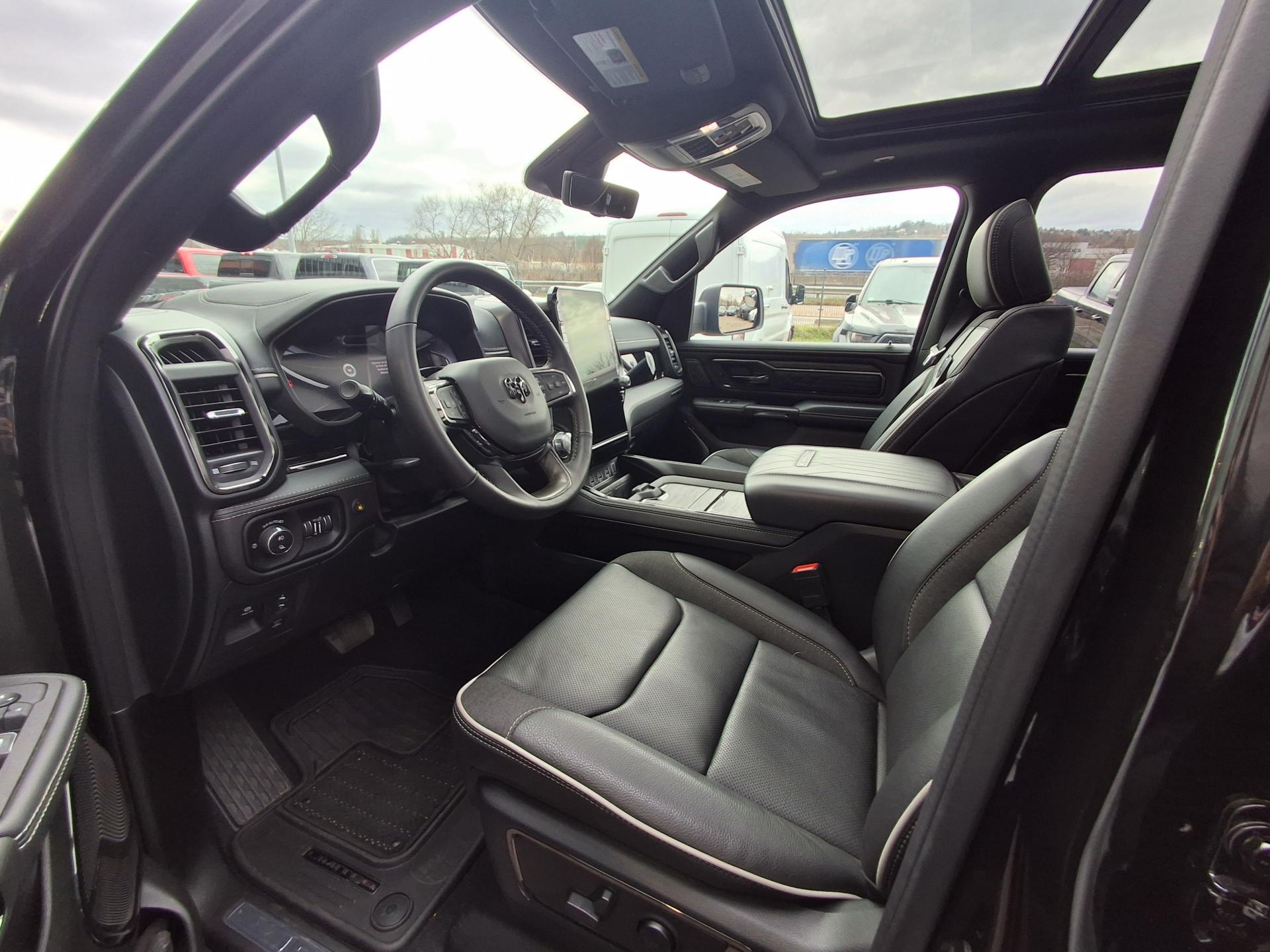 DODGE RAM 1500 CREW LIMITED NIGHT EDITION RAMBOX