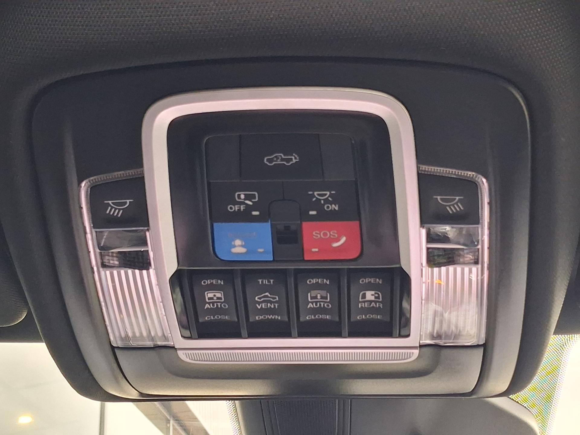 DODGE RAM 1500 CREW LIMITED NIGHT EDITION RAMBOX