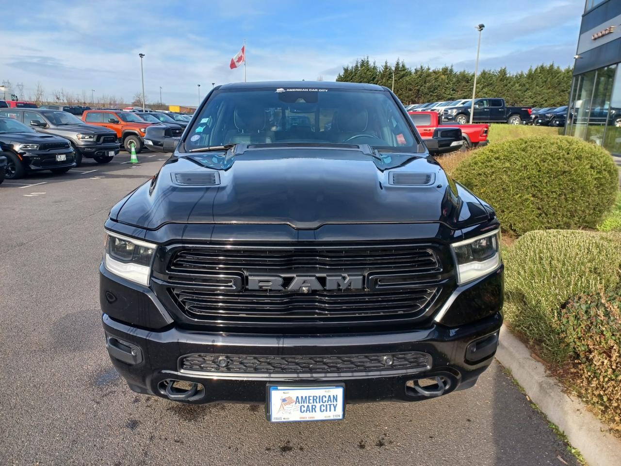 DODGE RAM 1500 CREW LARAMIE SPORT AIR V8 HEMI 5.7L - VENTE PRO